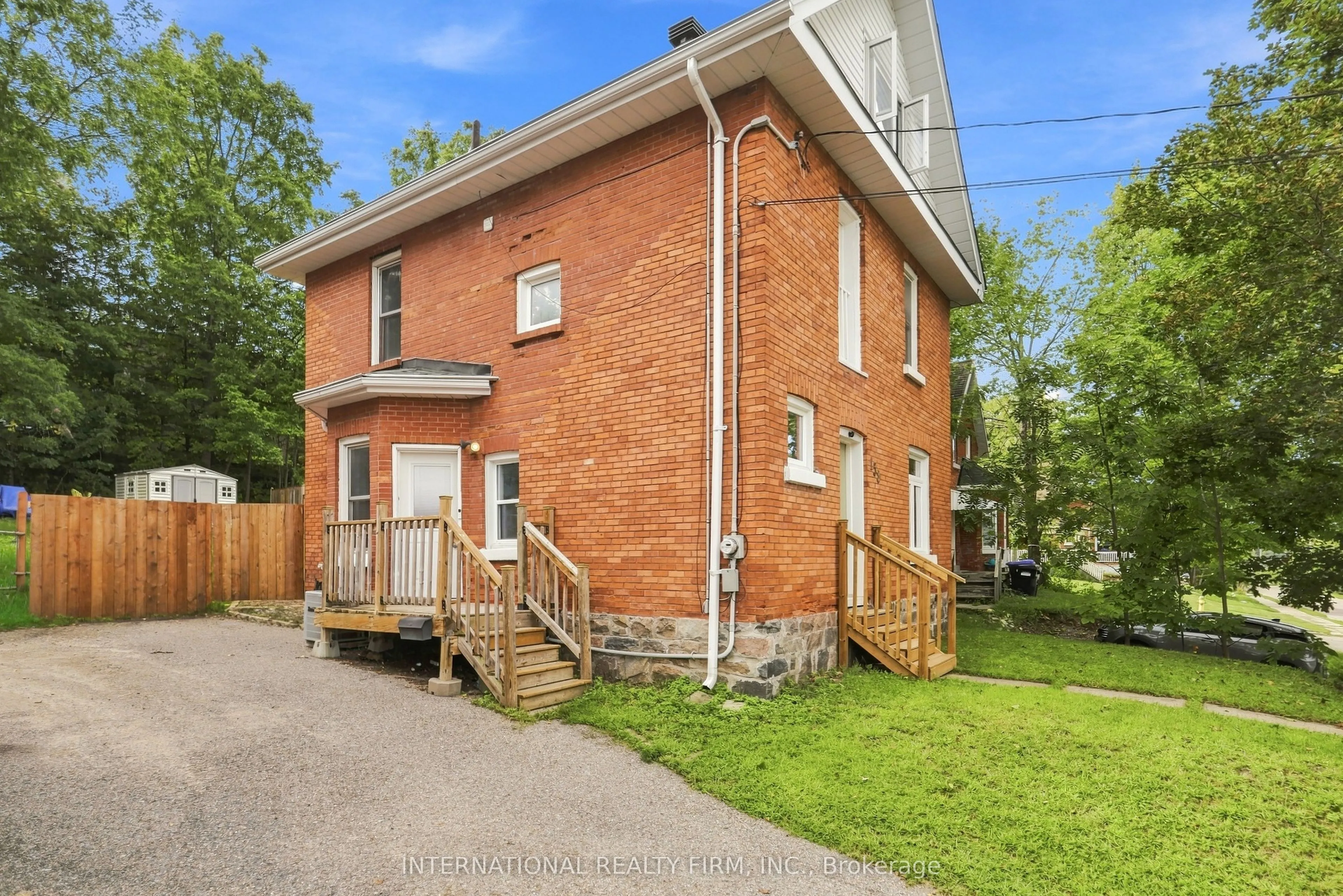 158 Sixth Street