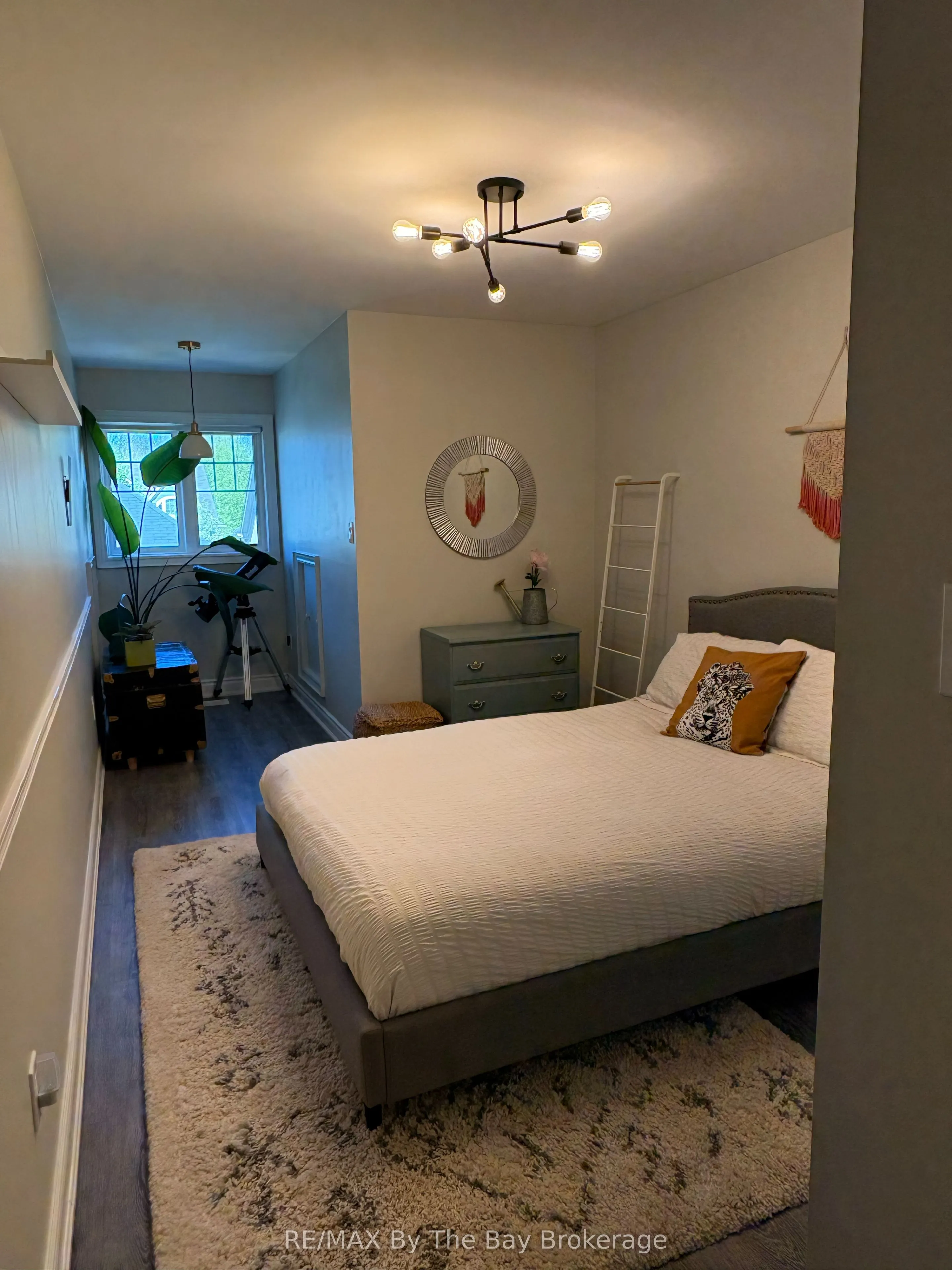 300 STONEBRIDGE Boulevard