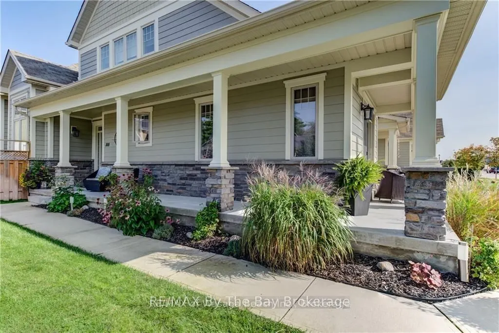 300 STONEBRIDGE Boulevard