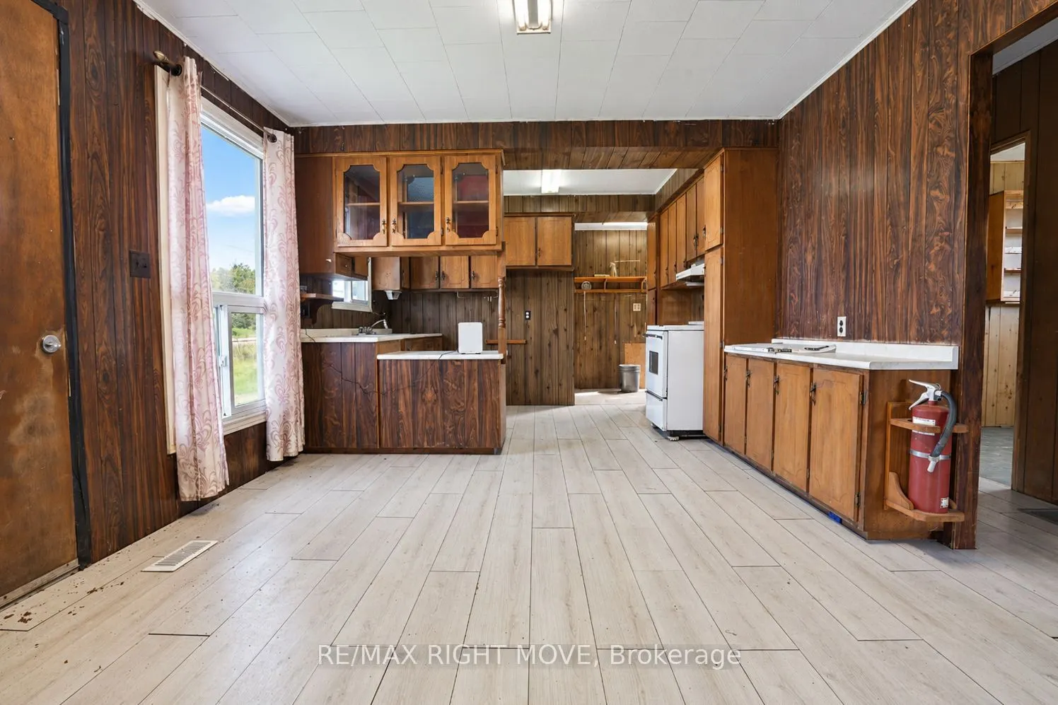 6989 Concession B-C Road