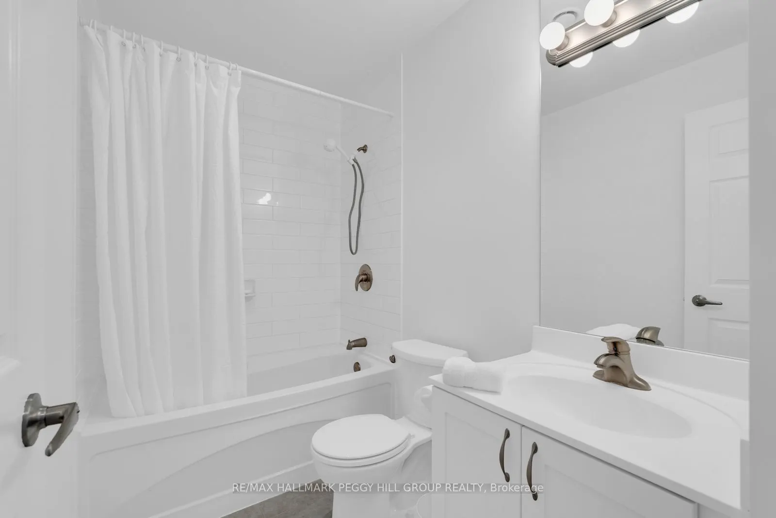 354 Atherley Road #211