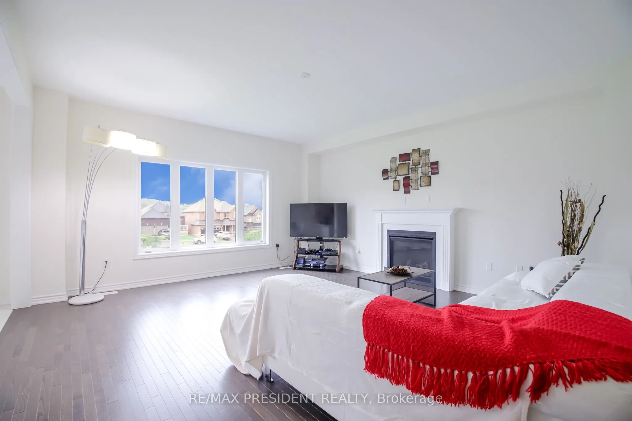 4 Cypress Point Street