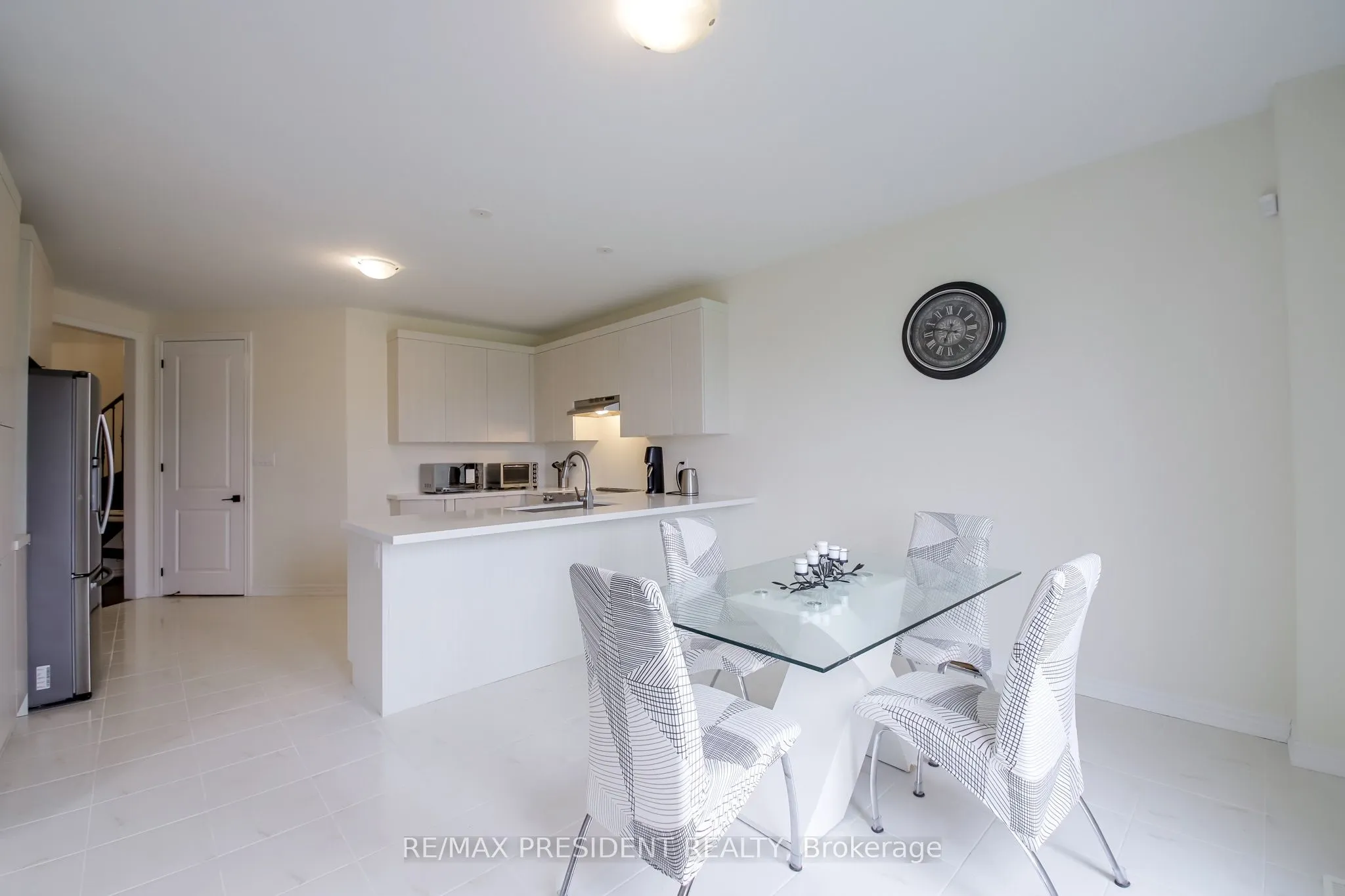 4 Cypress Point Street