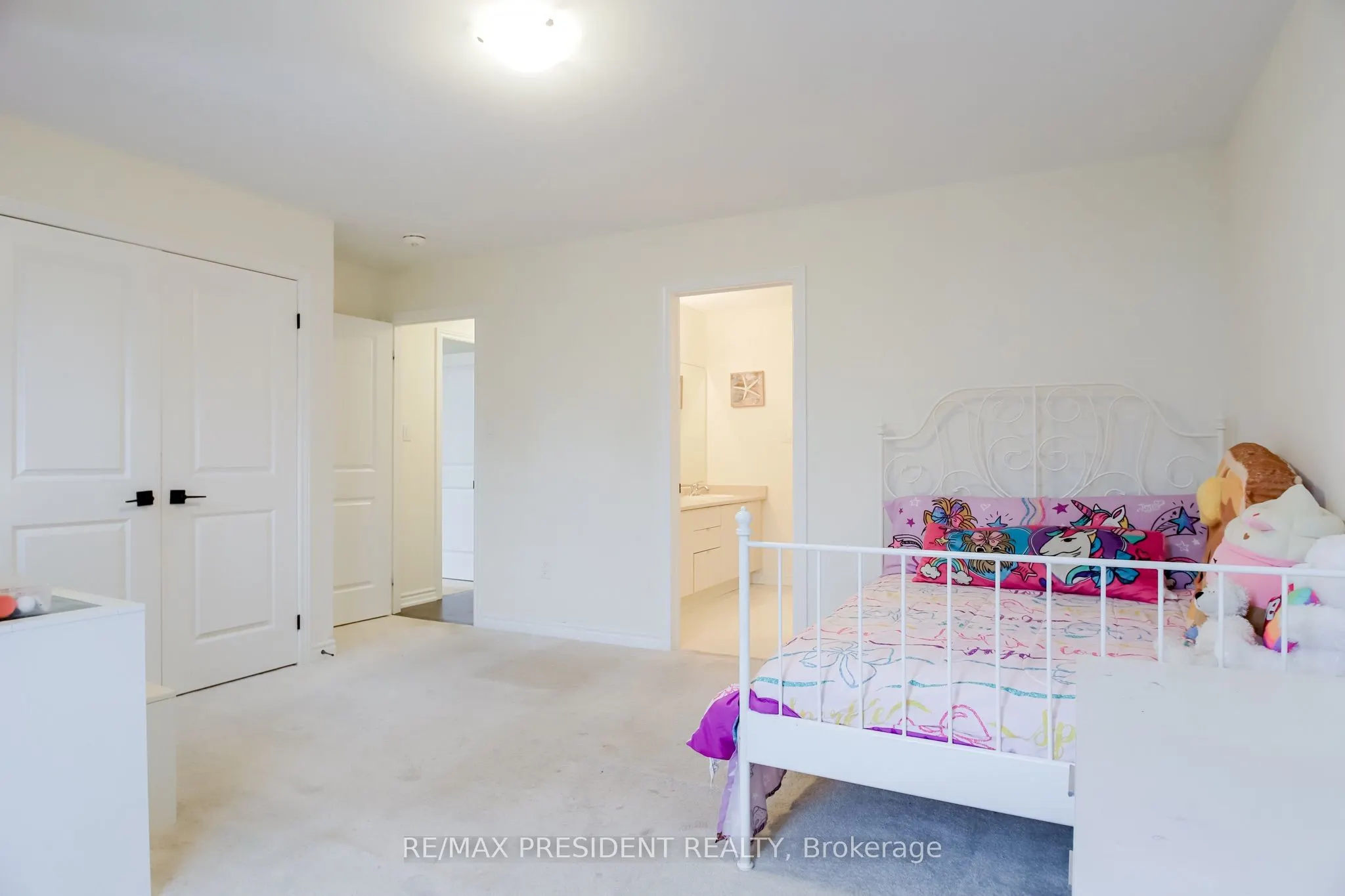 4 Cypress Point Street