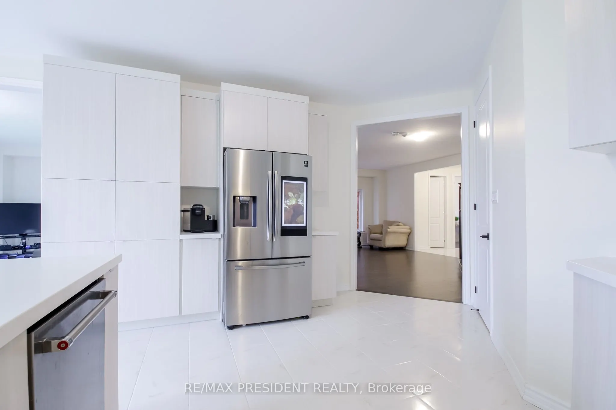 4 Cypress Point Street