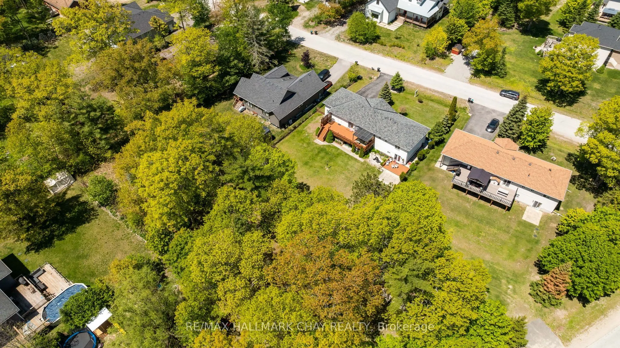 29 Foliage Drive N