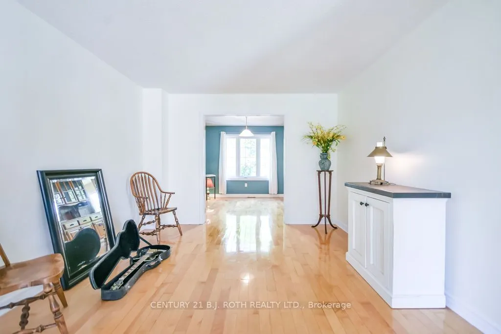 24 Grand Forest Drive