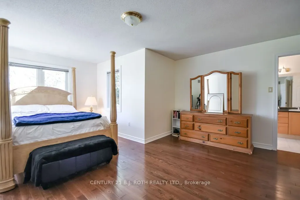 24 Grand Forest Drive