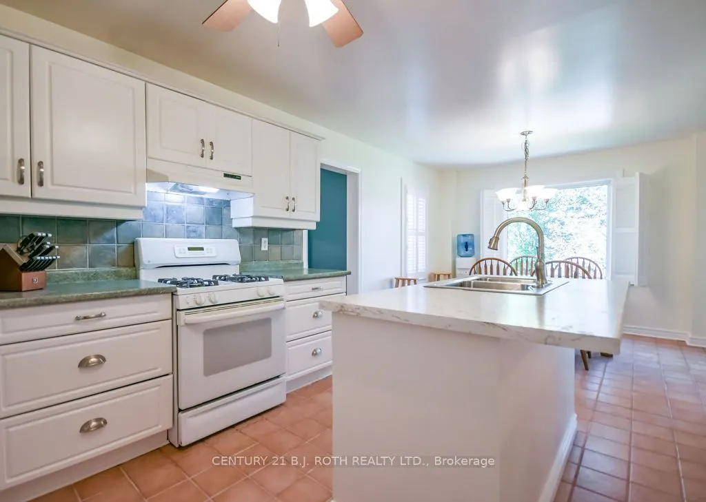 24 Grand Forest Drive