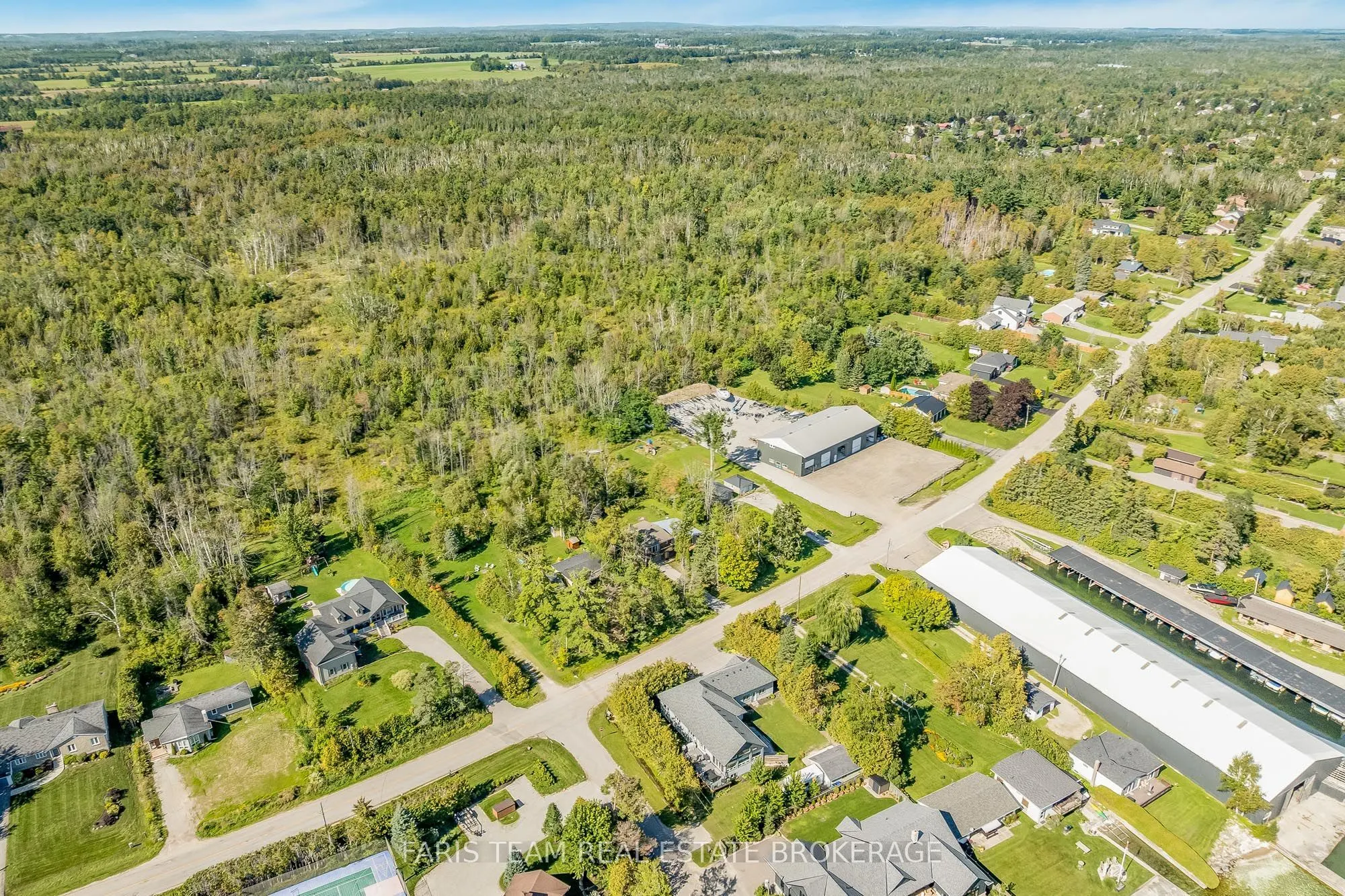 224 Lakeshore Road W