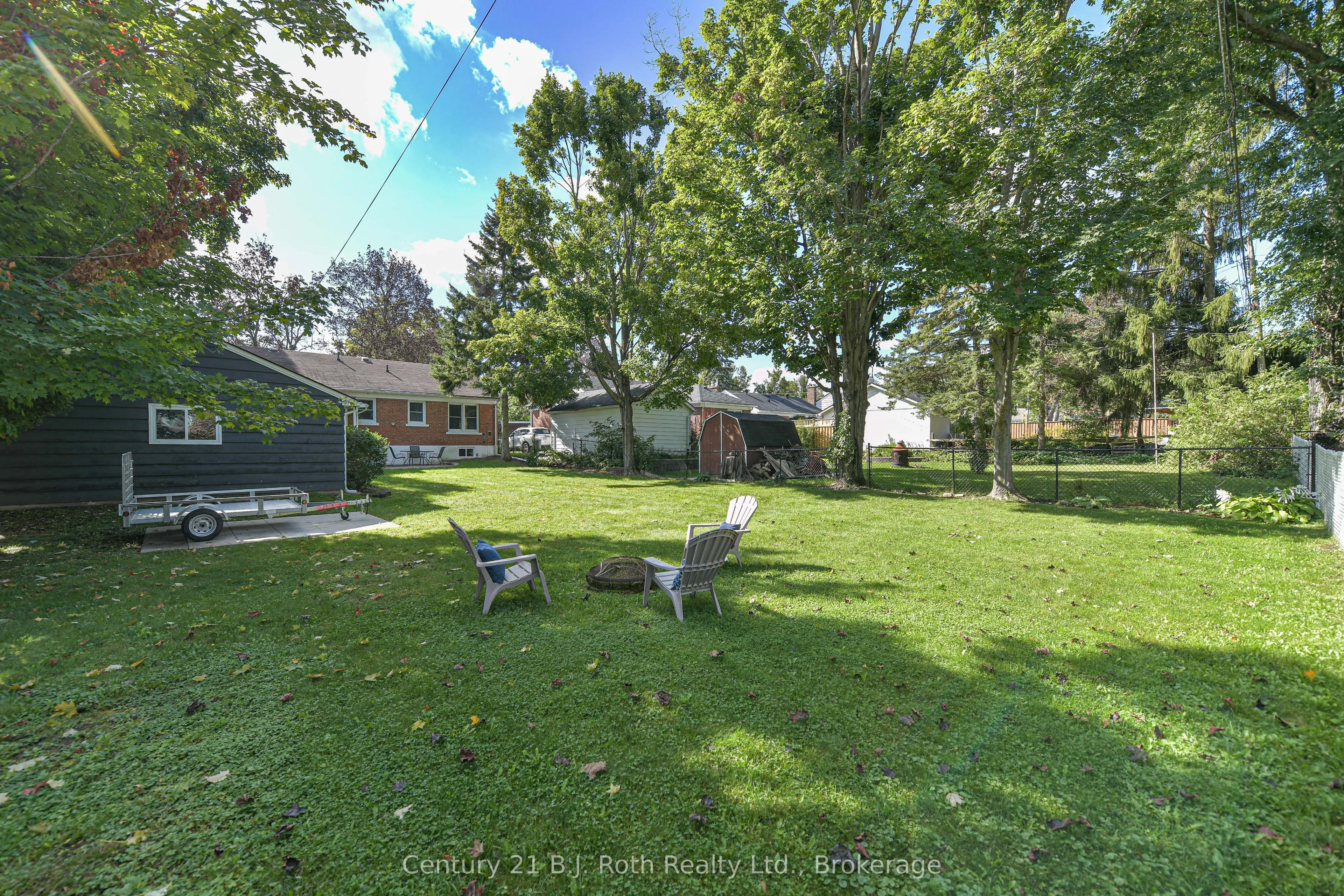 28 Borland Street W