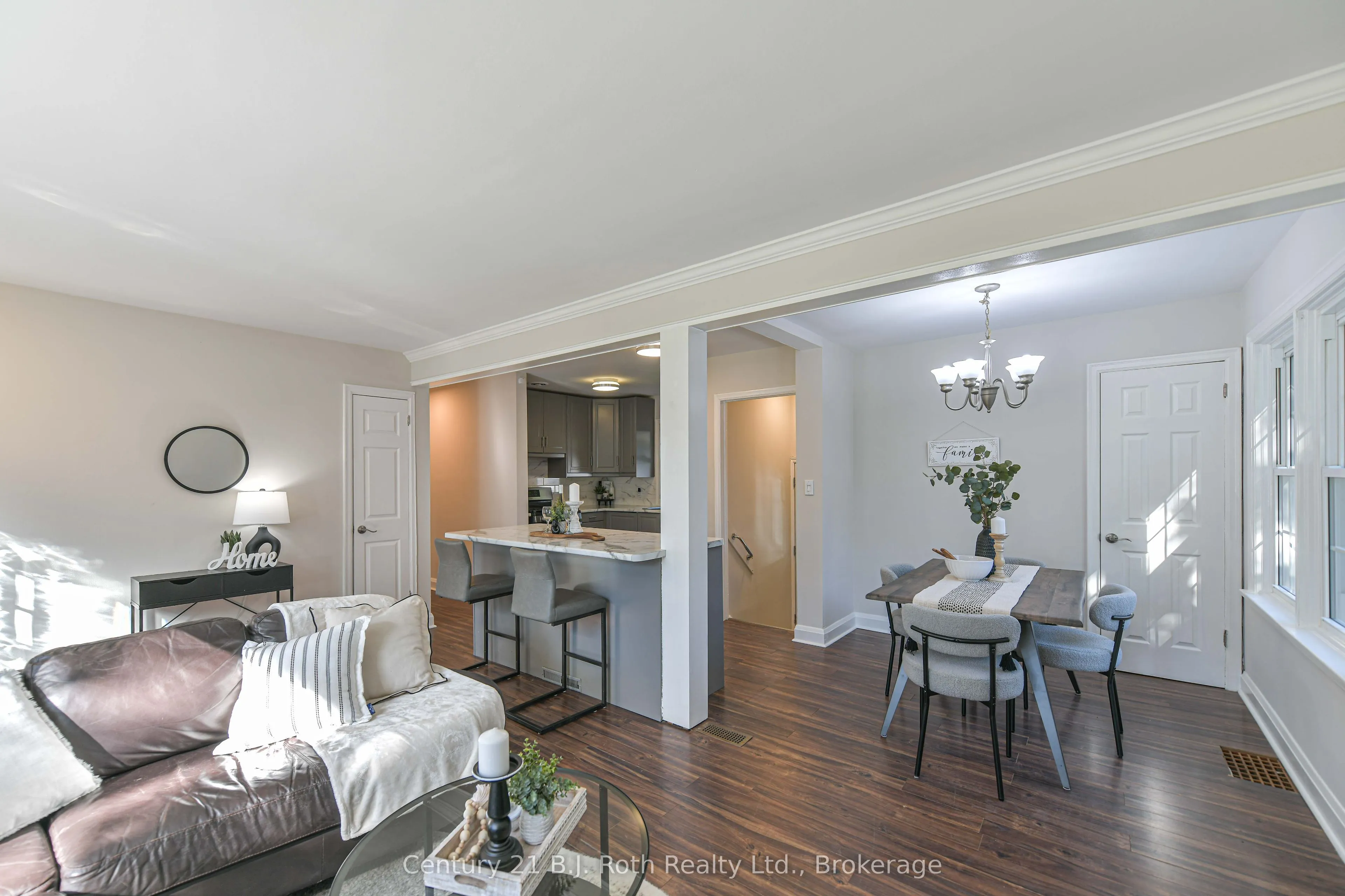 28 Borland Street W