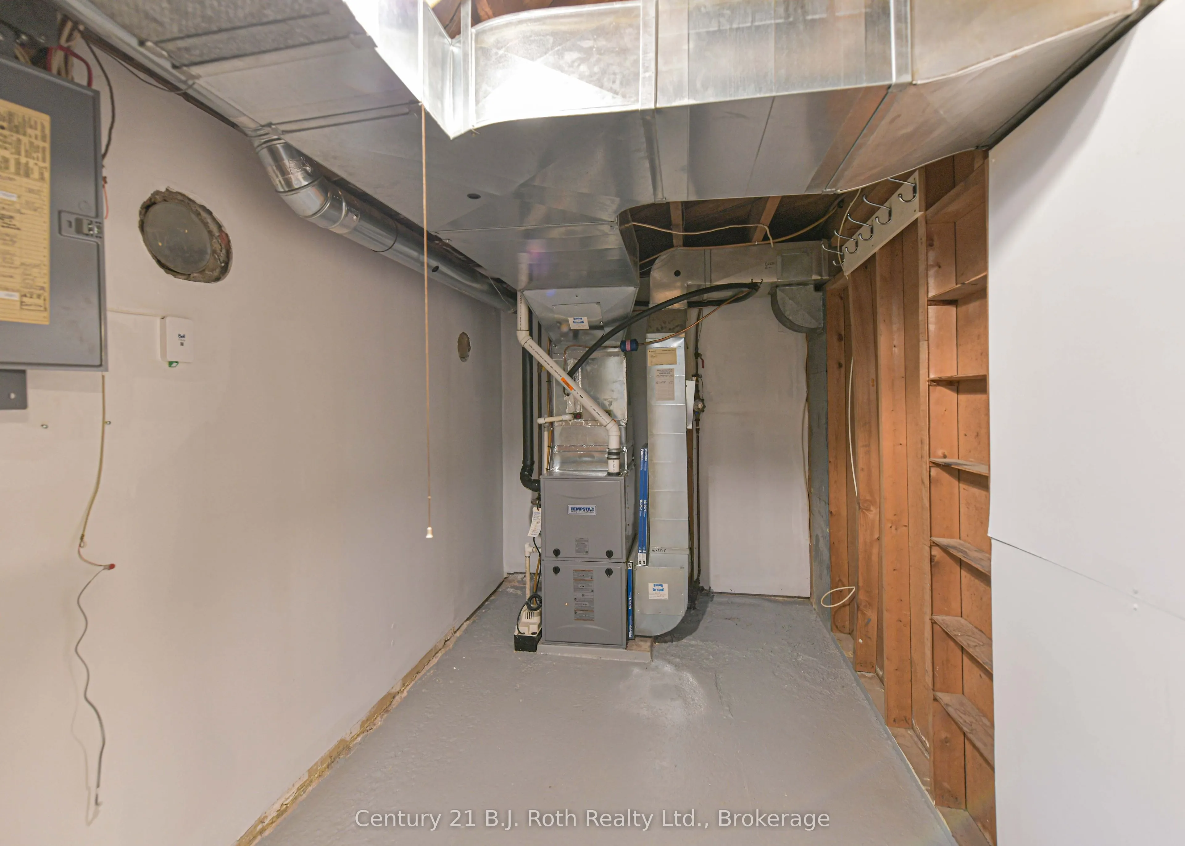 28 Borland Street W