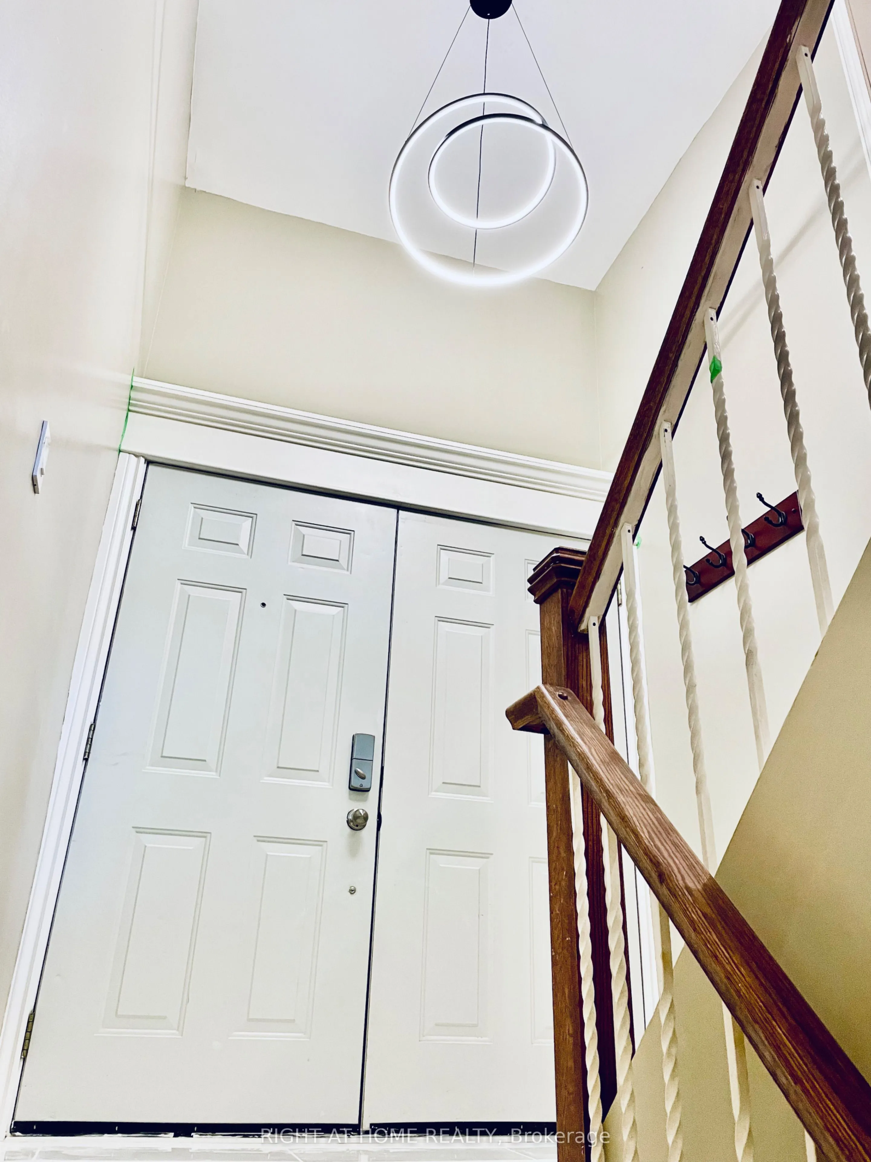 6 Beechcroft Circle