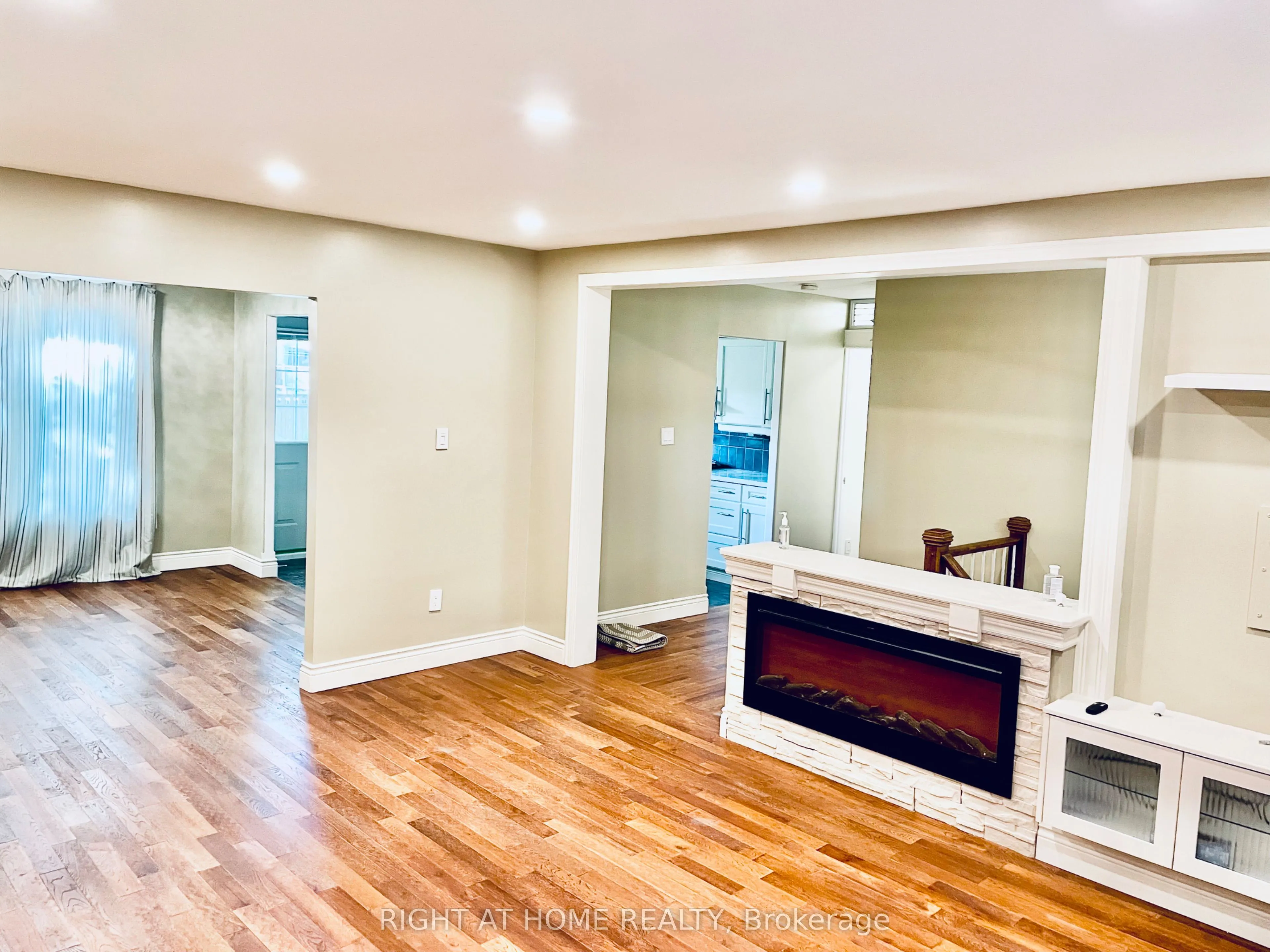 6 Beechcroft Circle