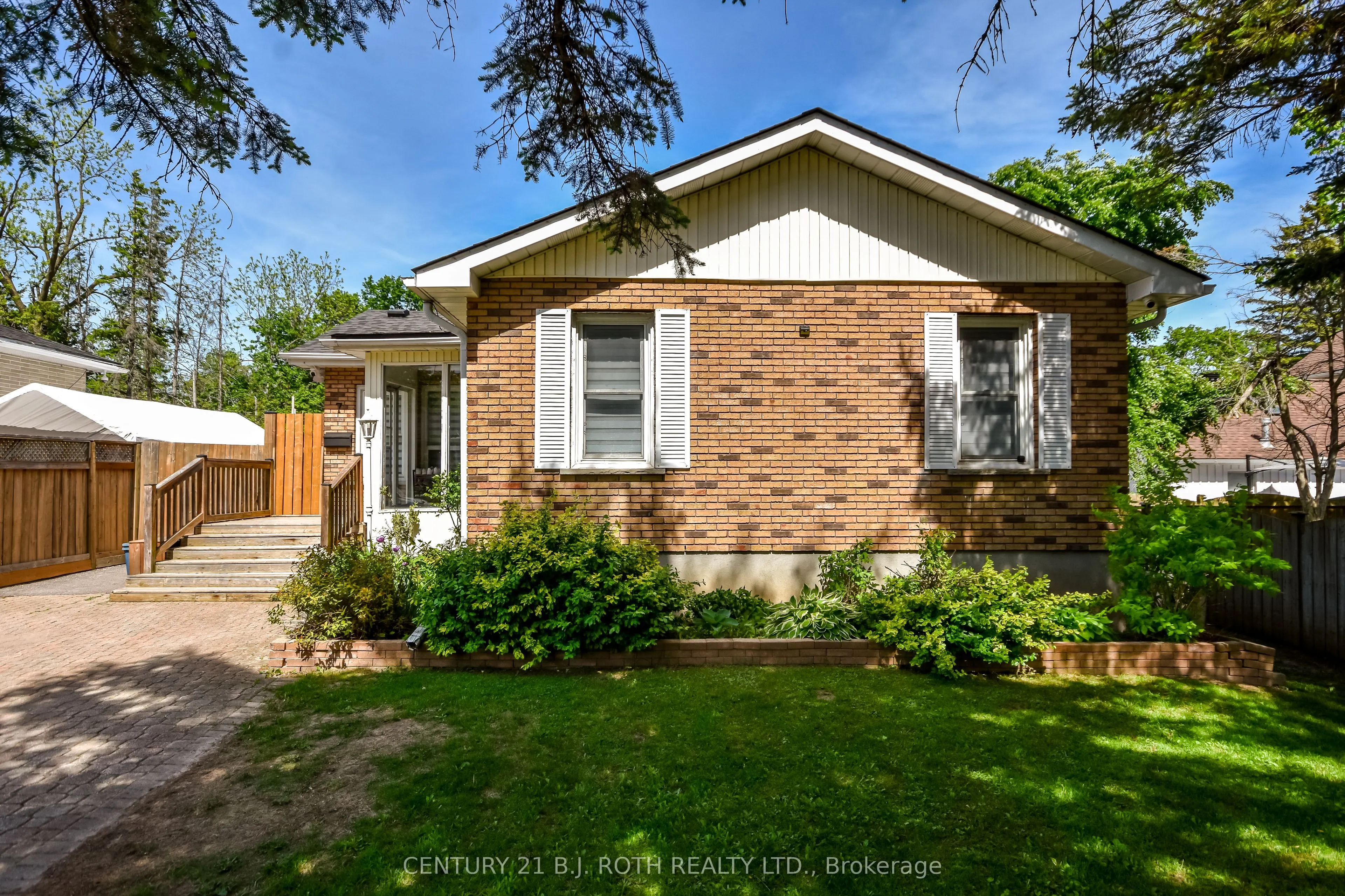 7 WESLEY Street