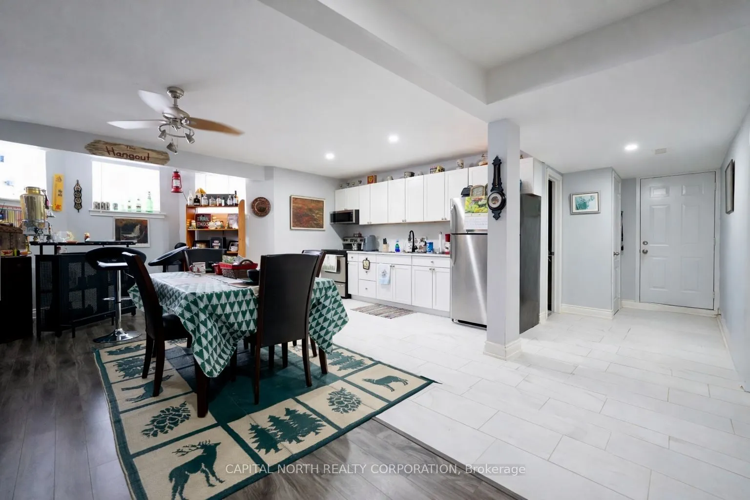 8 Downer Crescent