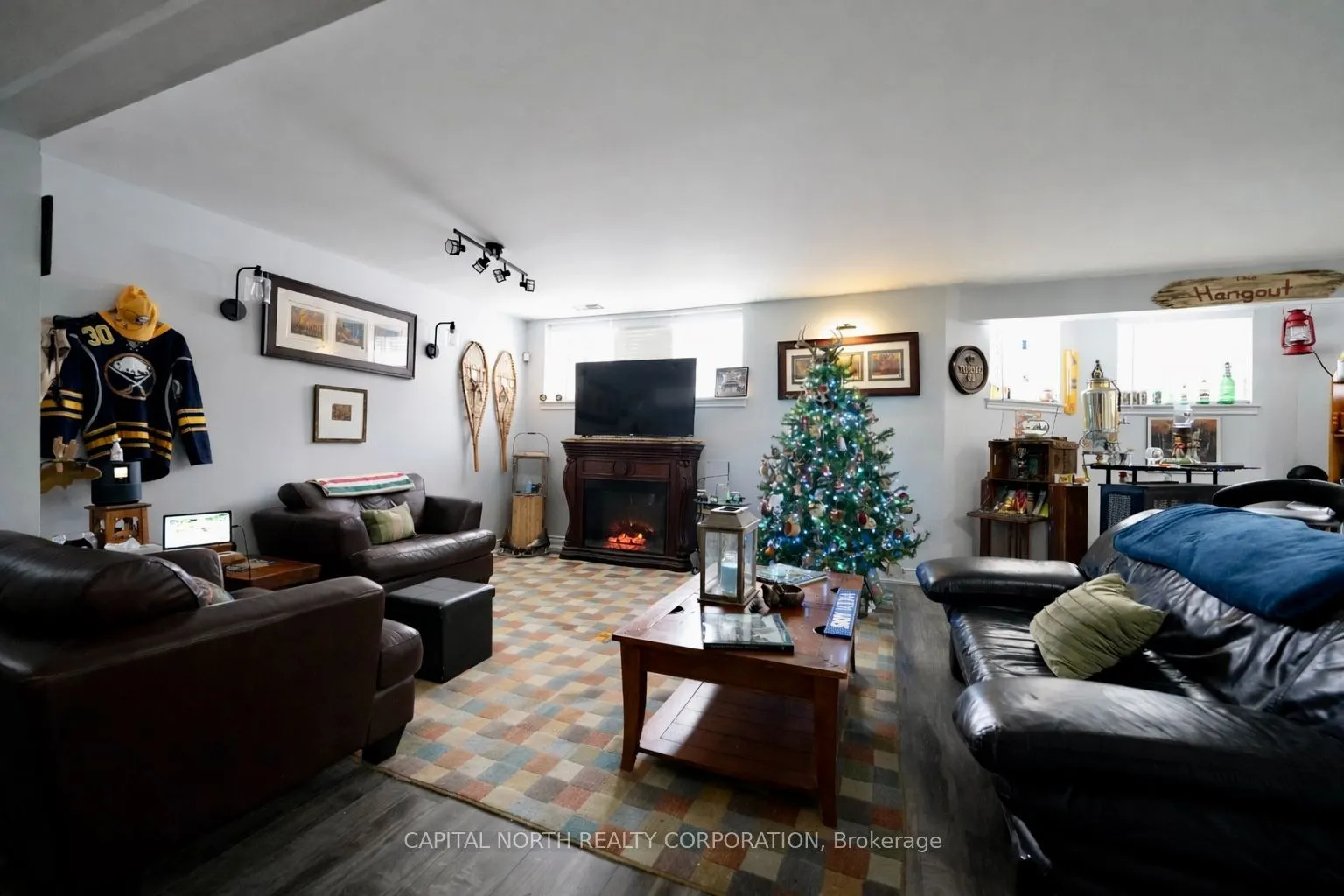 8 Downer Crescent