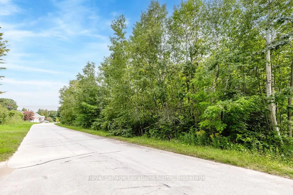15 Bridlewood Crescent