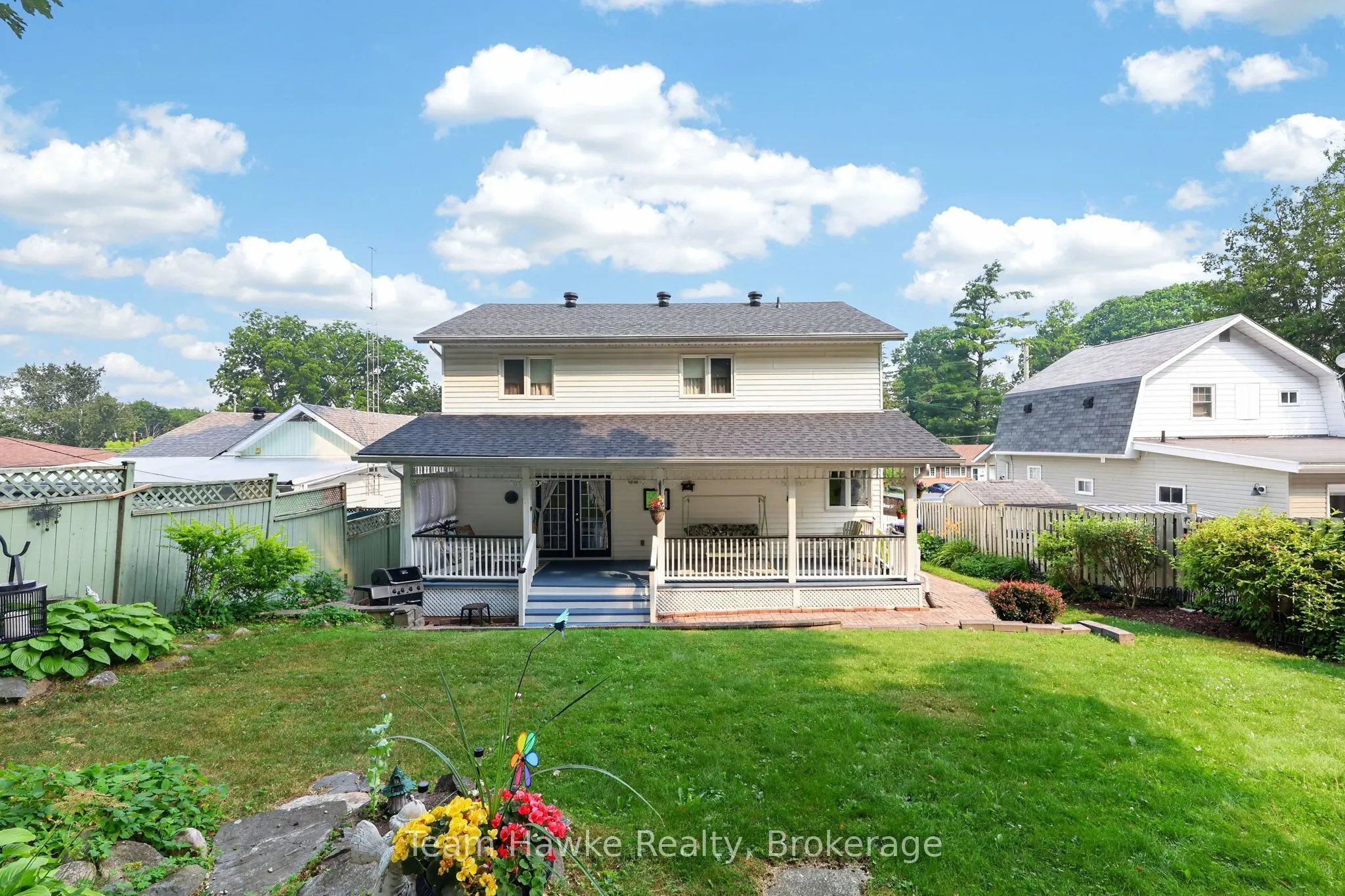 255 Hanly Street