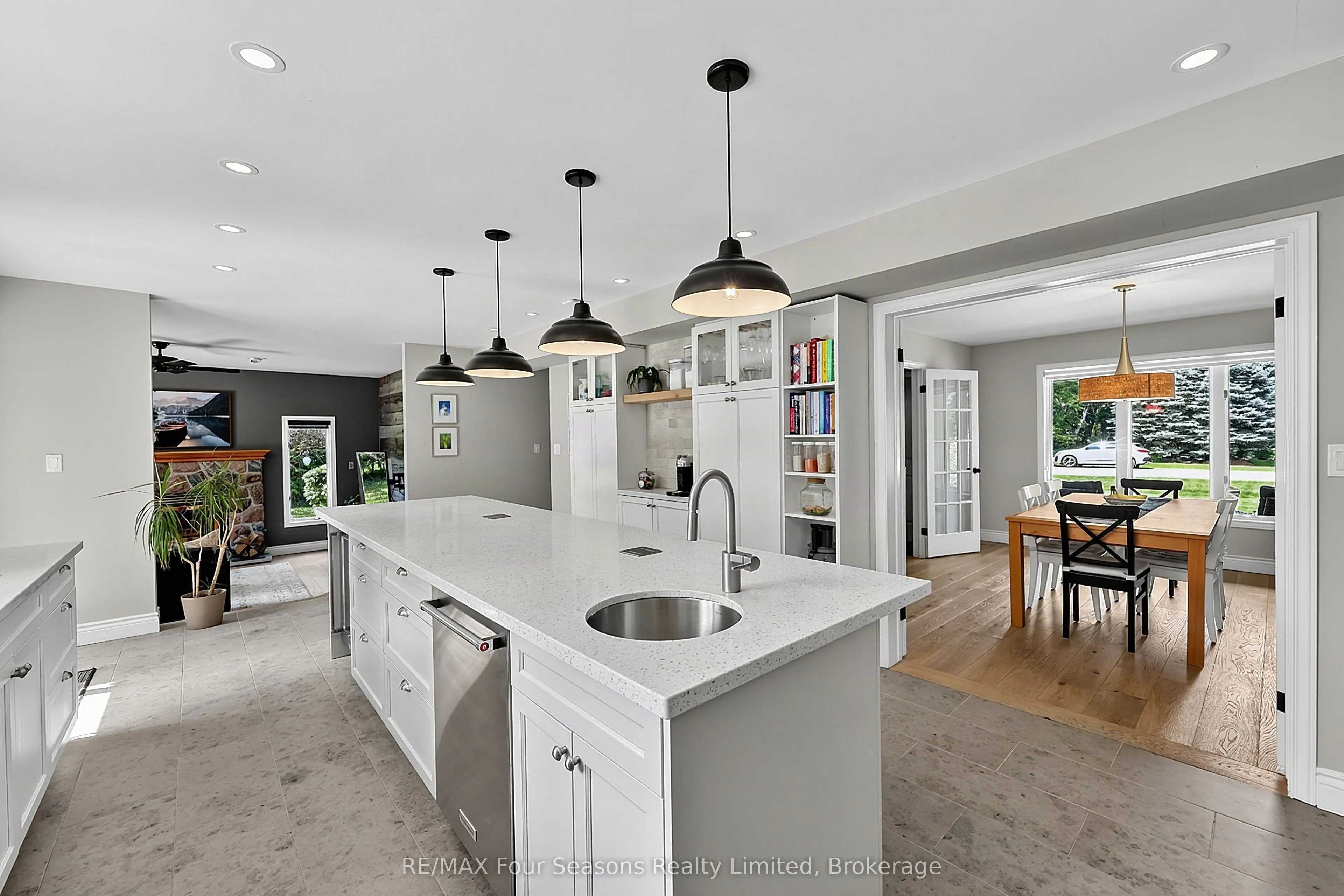 7551 36/37 Nottawasaga Side Road E