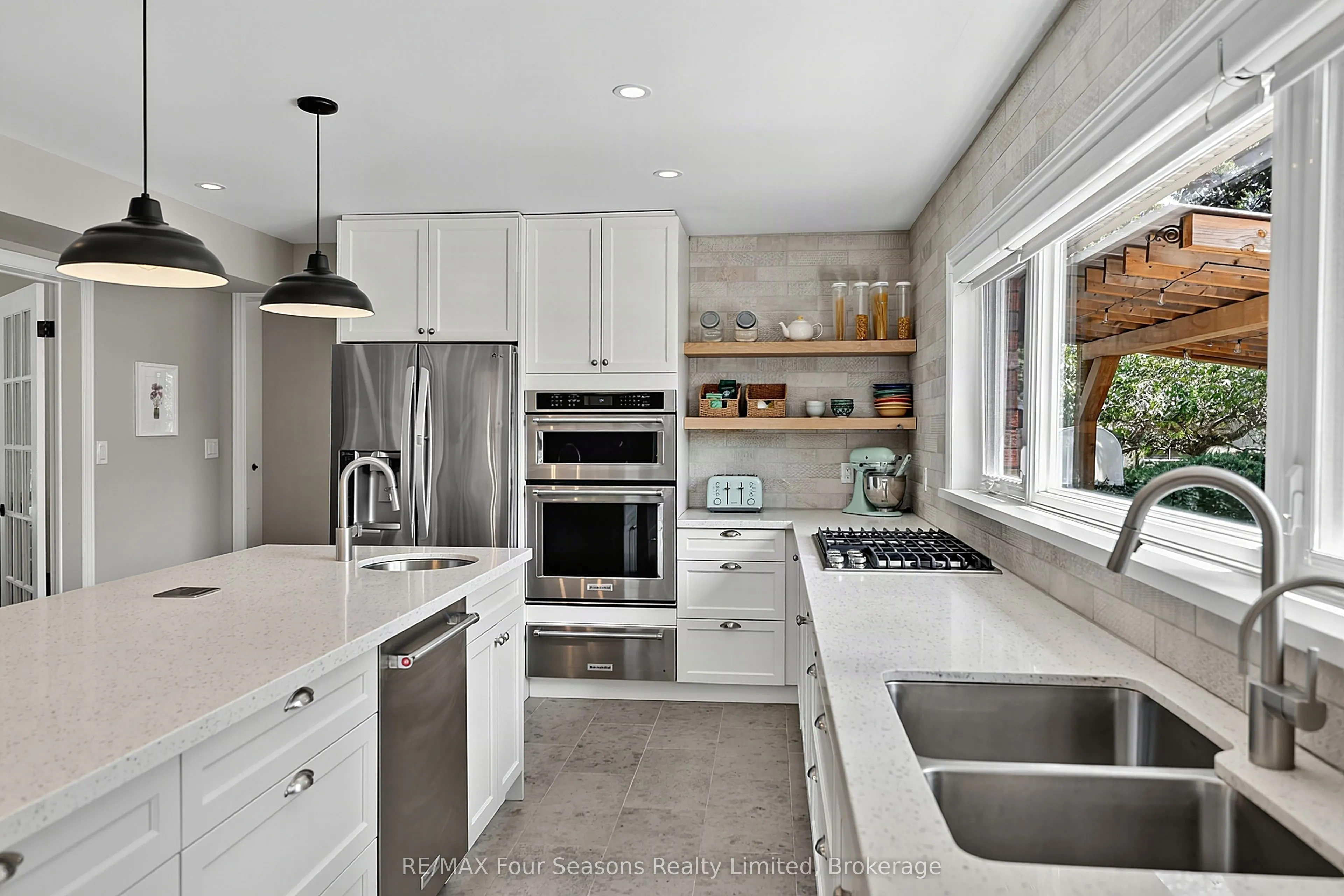 7551 36/37 Nottawasaga Side Road E