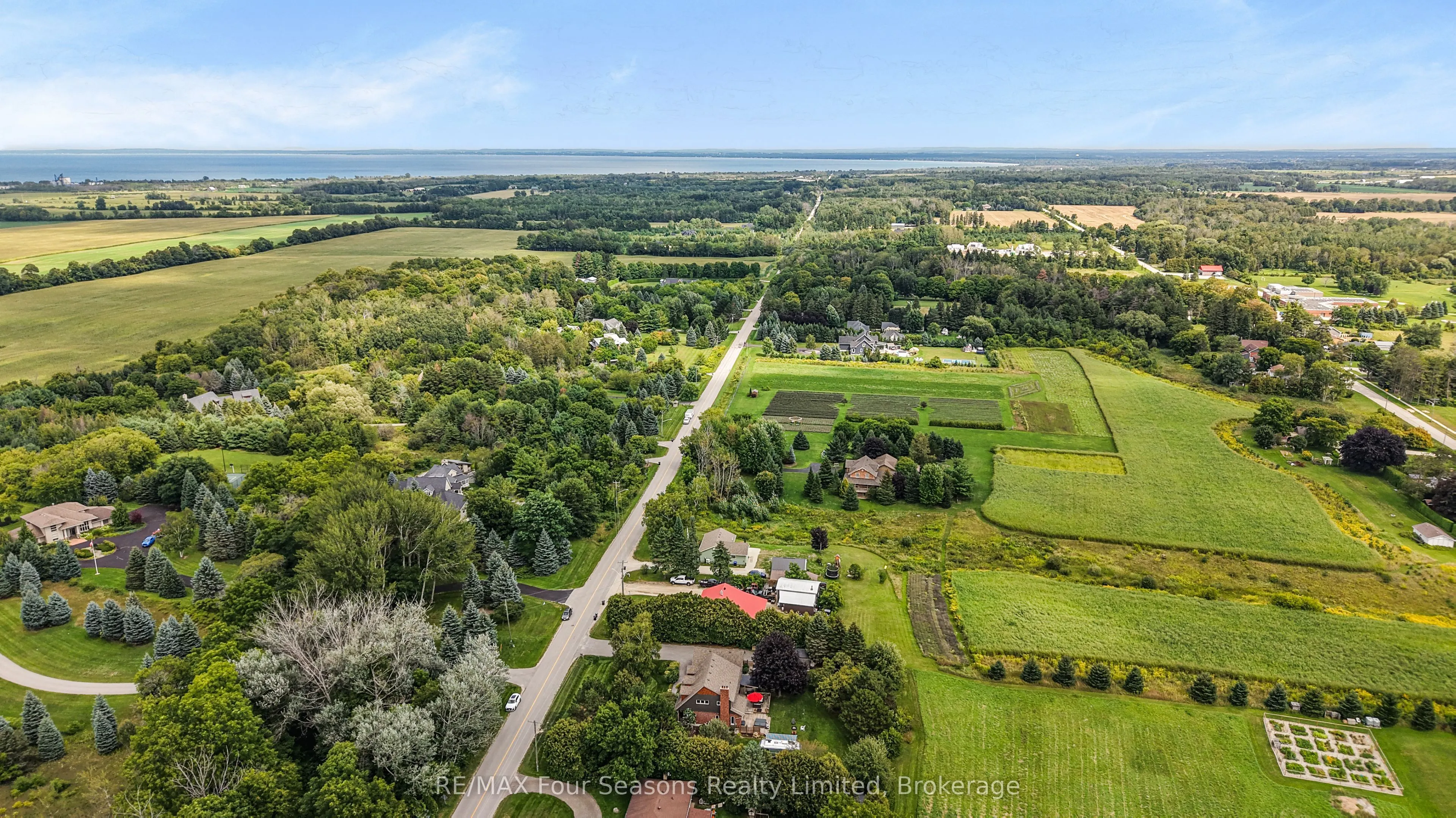 7551 36/37 Nottawasaga Side Road E