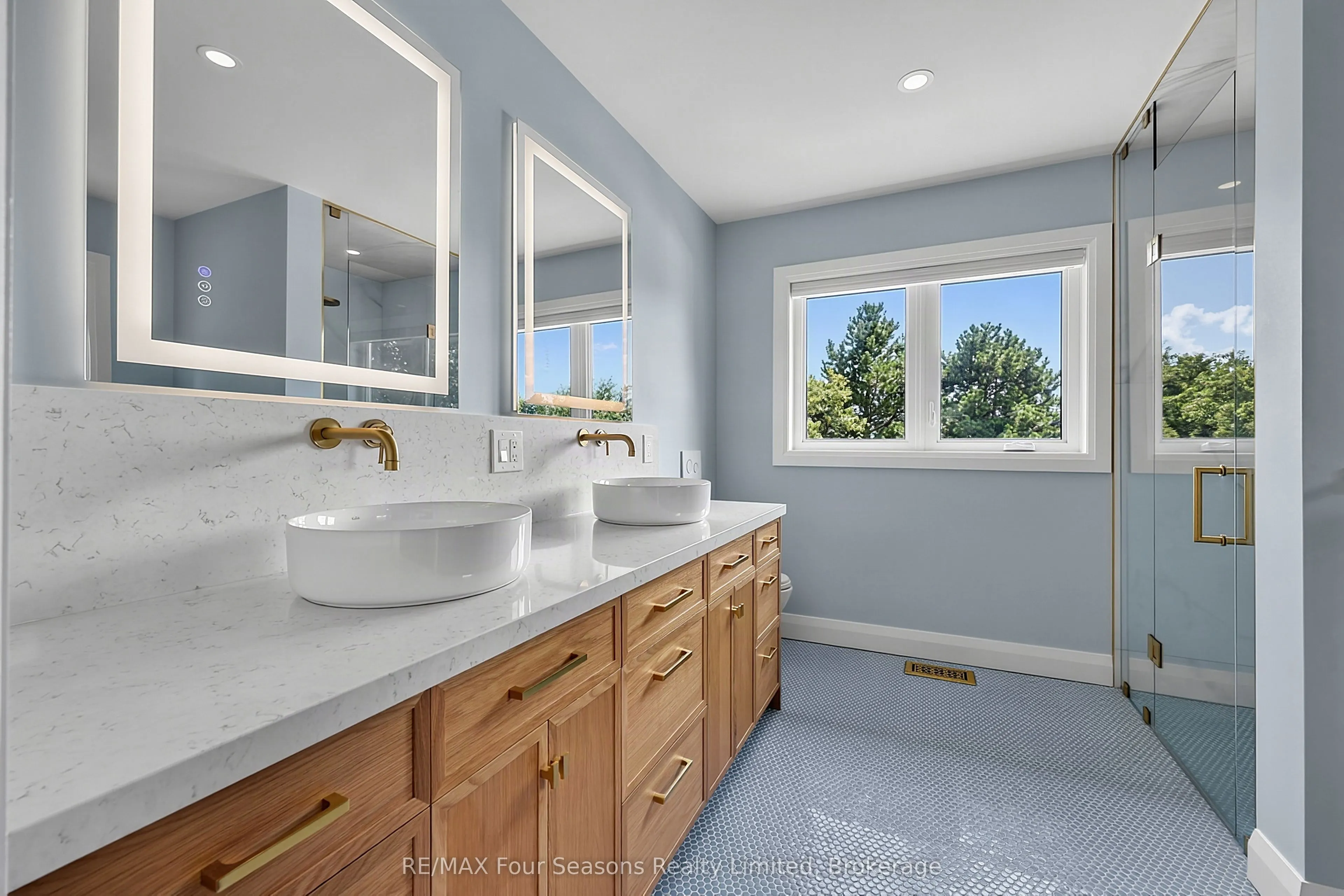 7551 36/37 Nottawasaga Side Road E