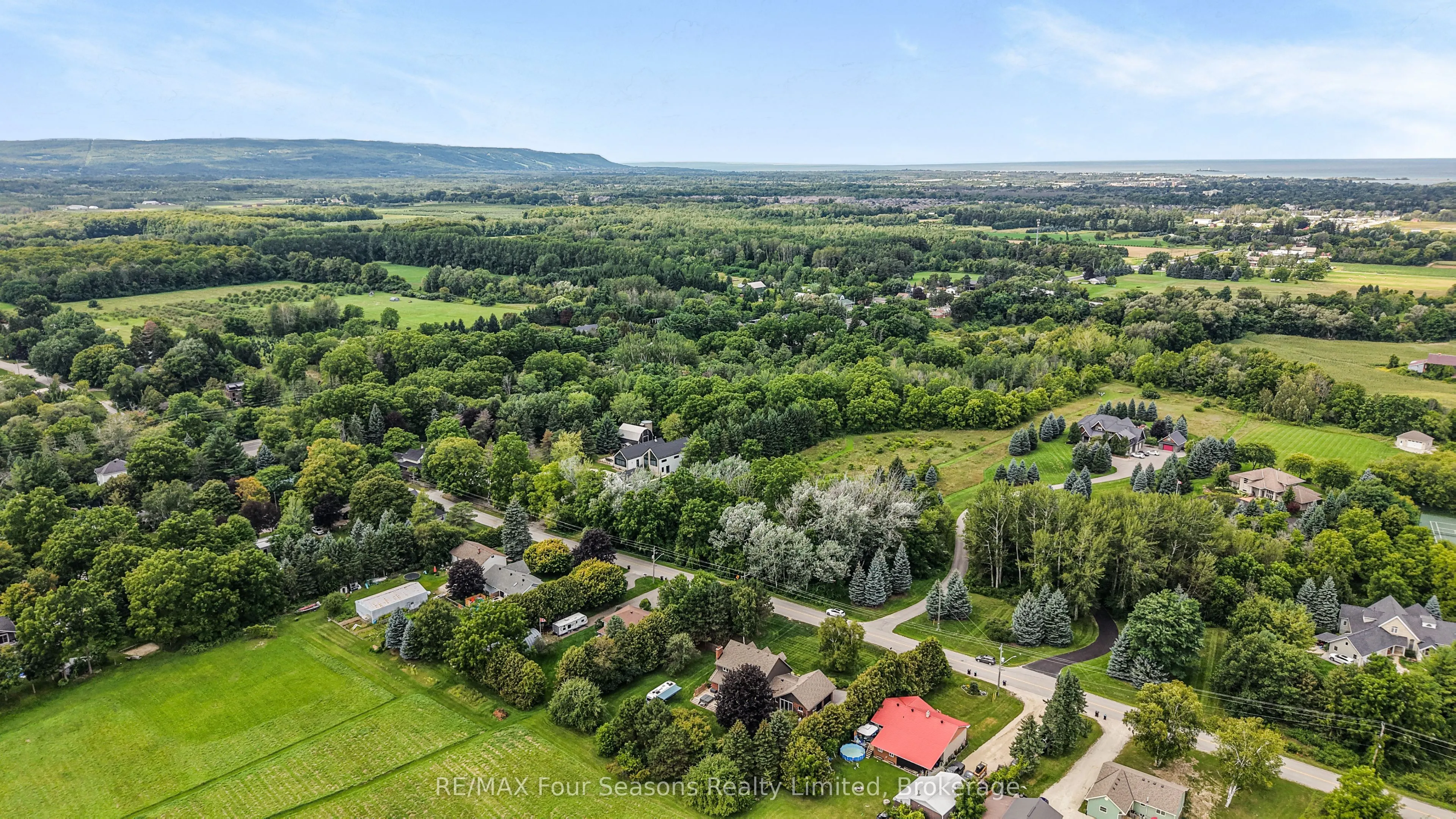 7551 36/37 Nottawasaga Side Road E