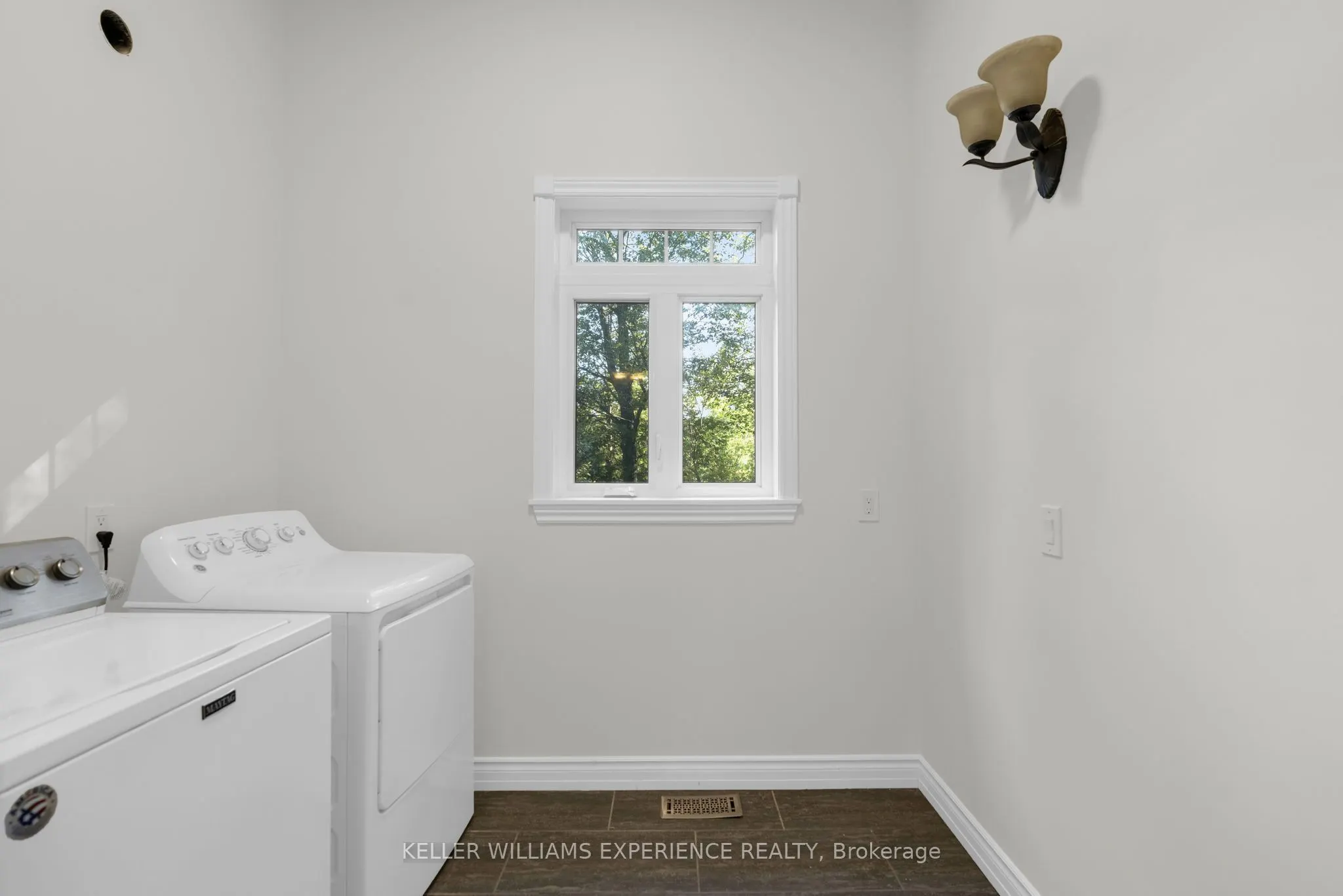 229 Sunnidale Road