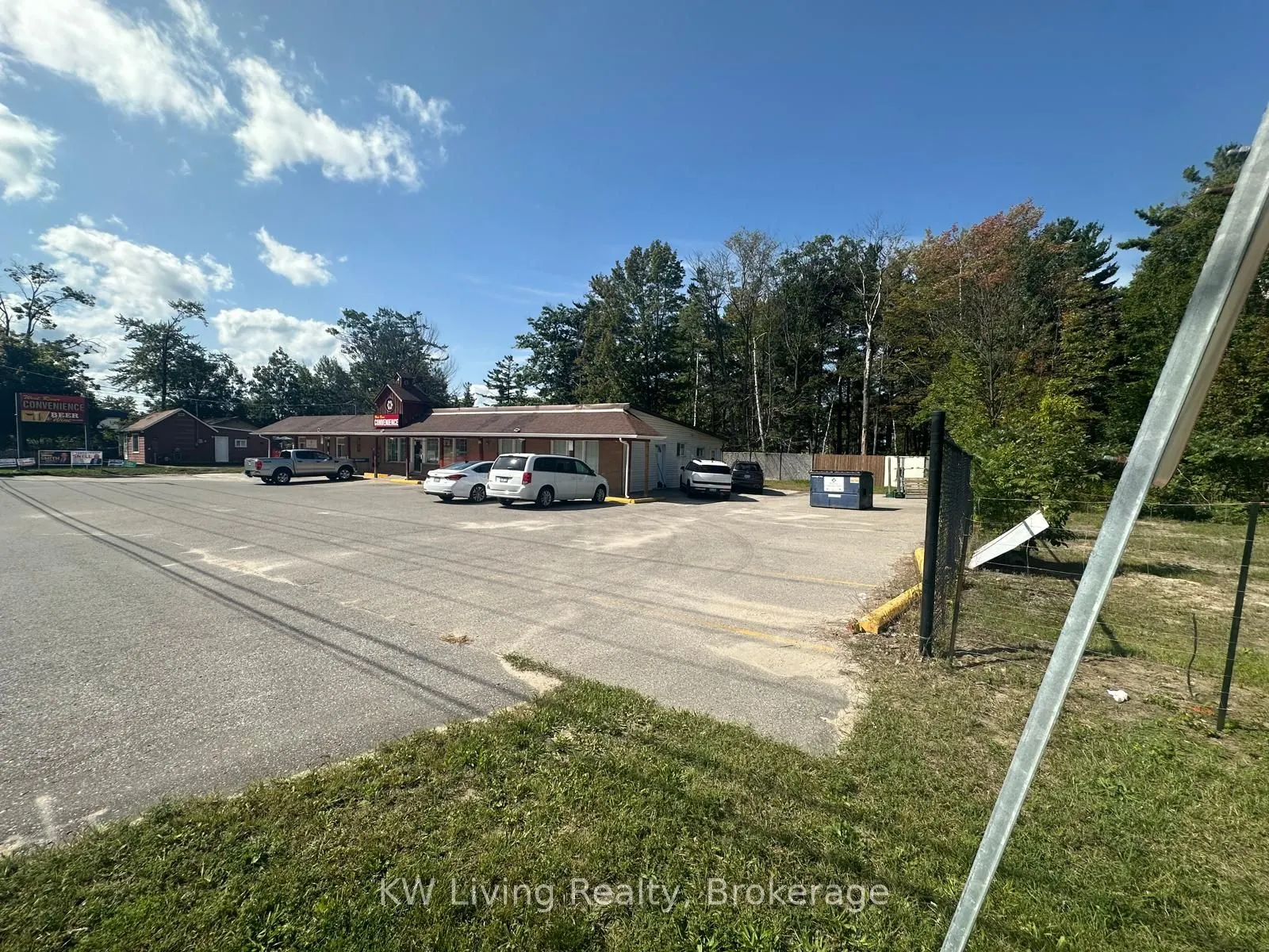 620 River Road W