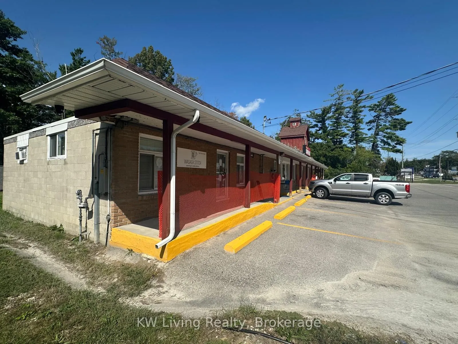 620 River Road W