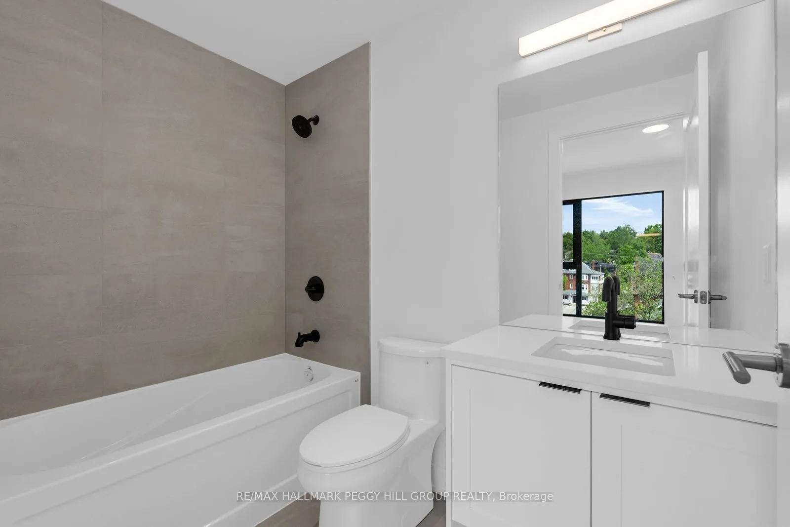185 Dunlop Street E #623
