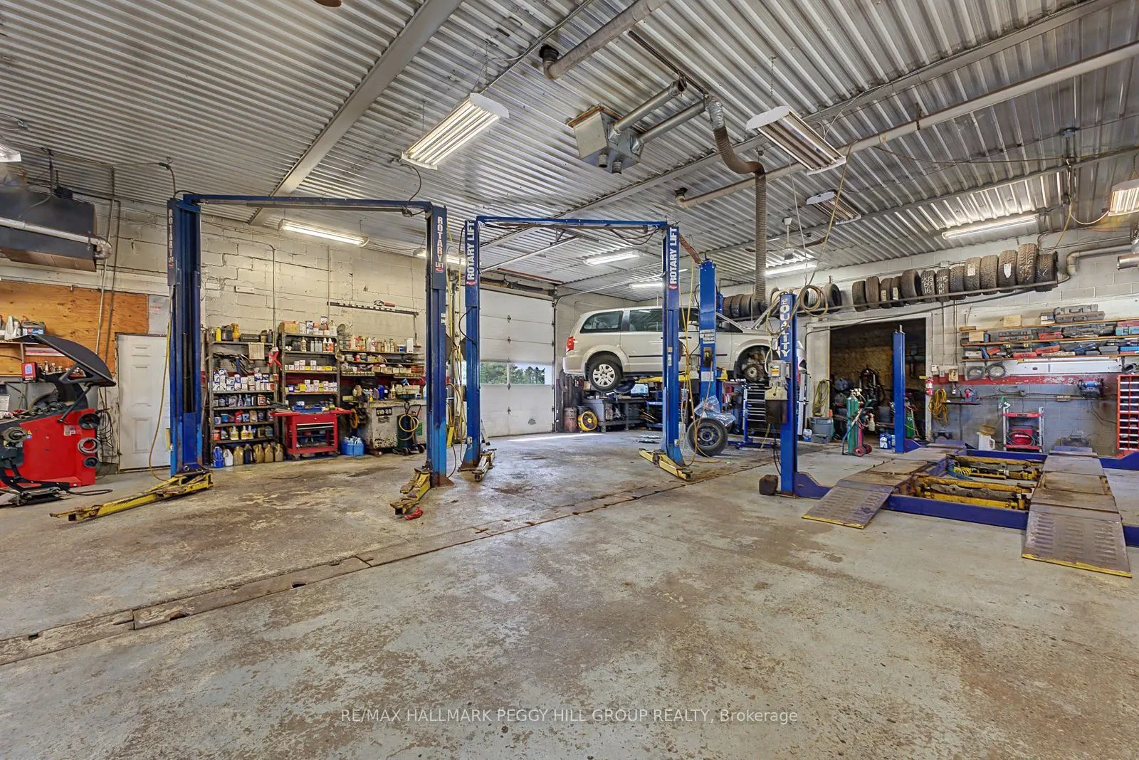 46 Yonge Street S