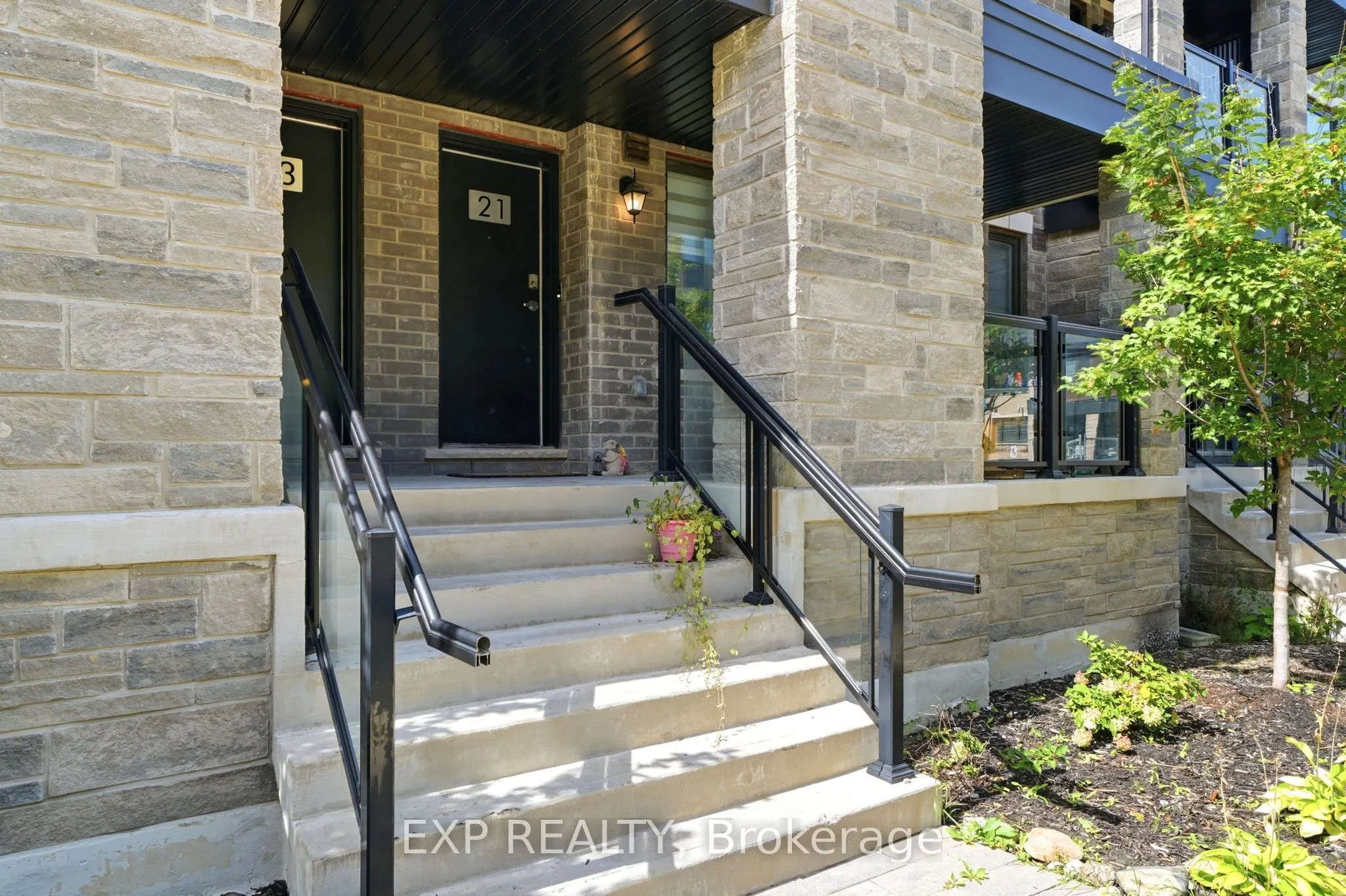 21 Magnolia Lane #37