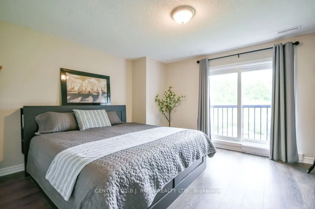 41 Laguna Parkway #15