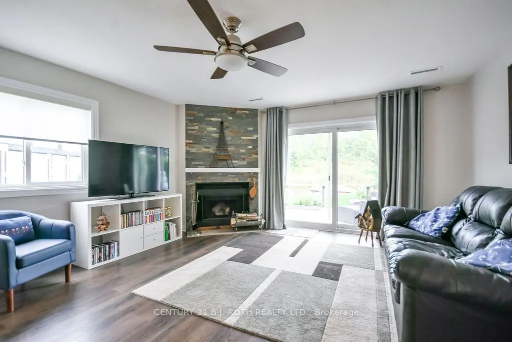 41 Laguna Parkway #15