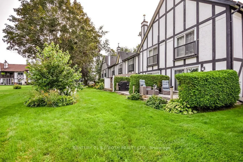 41 Laguna Parkway #15