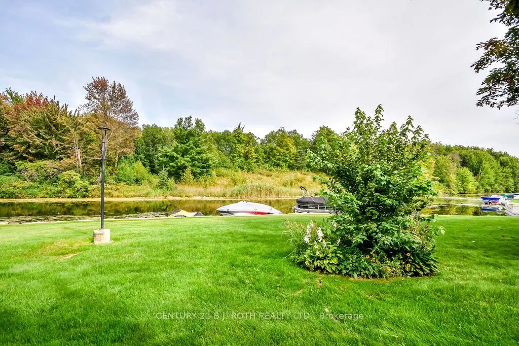 41 Laguna Parkway #15