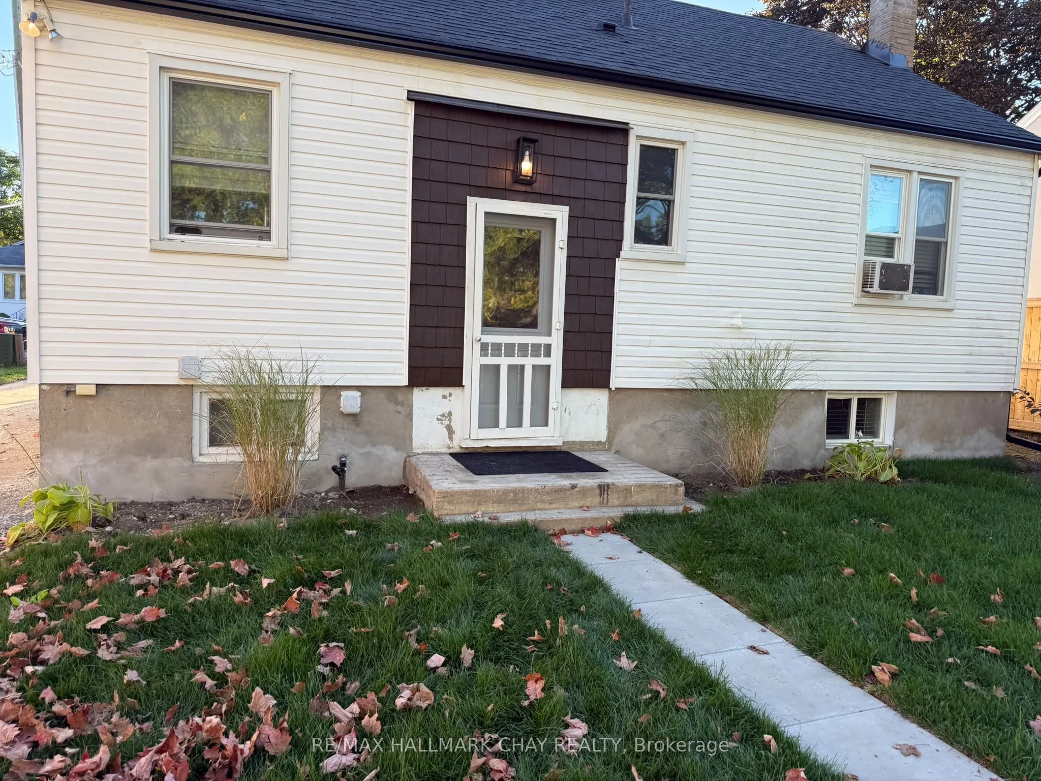 137 Clapperton Street