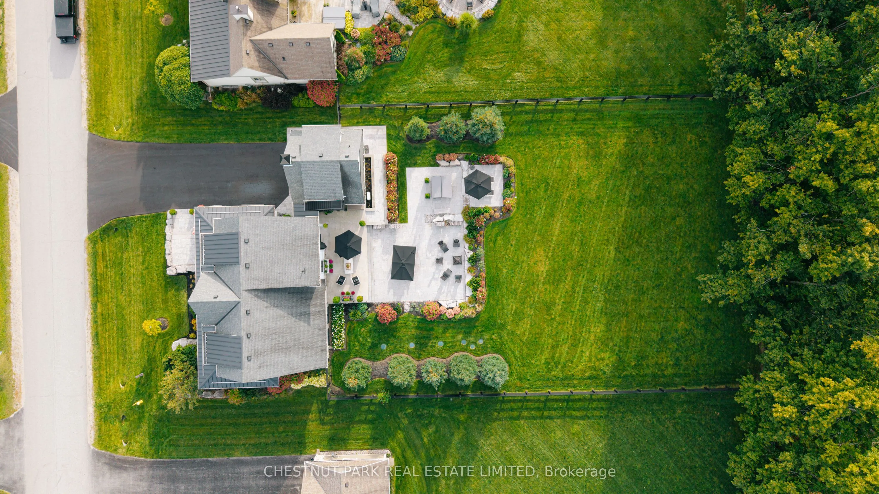 6 Georgian Grande Drive