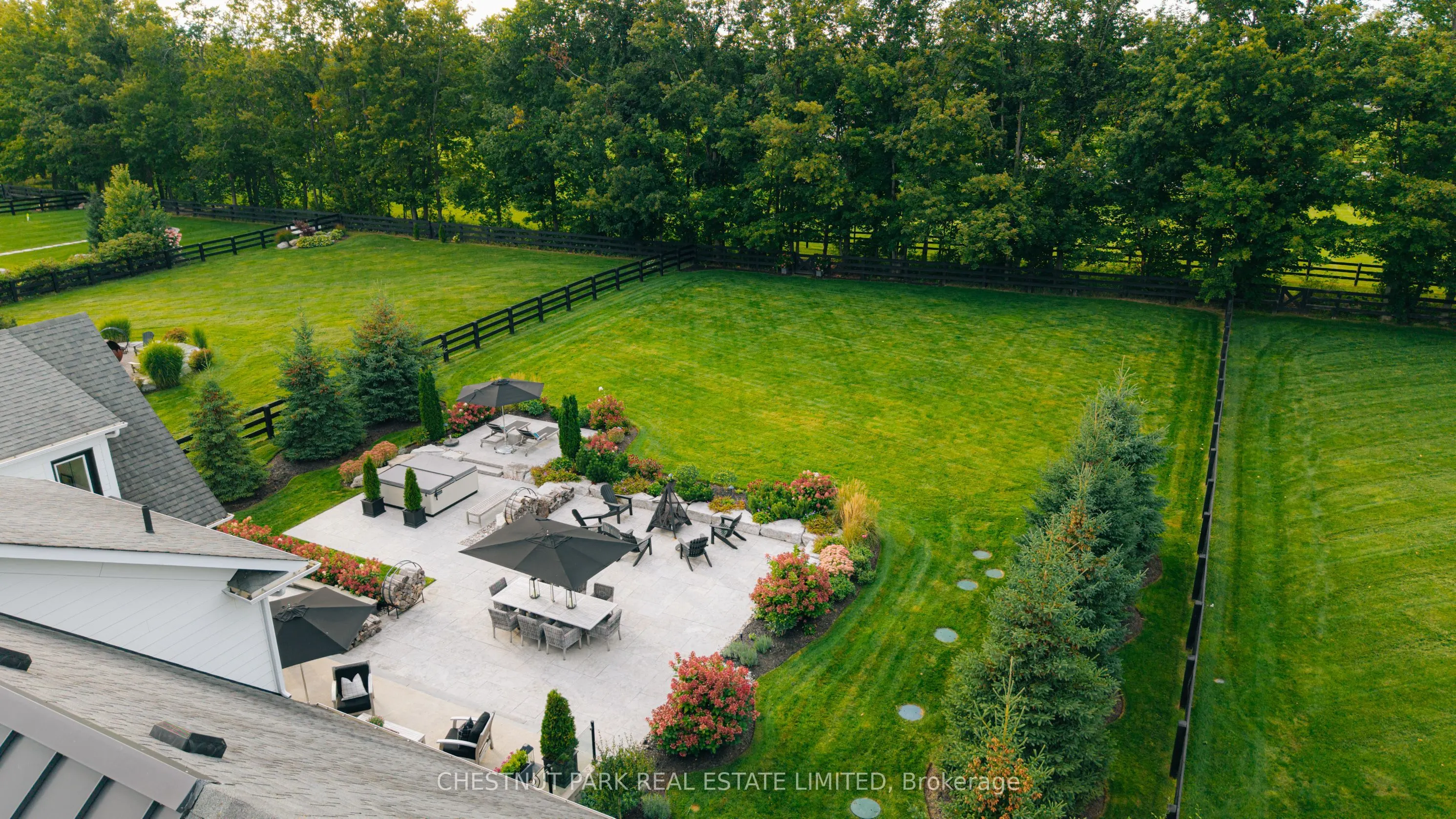 6 Georgian Grande Drive
