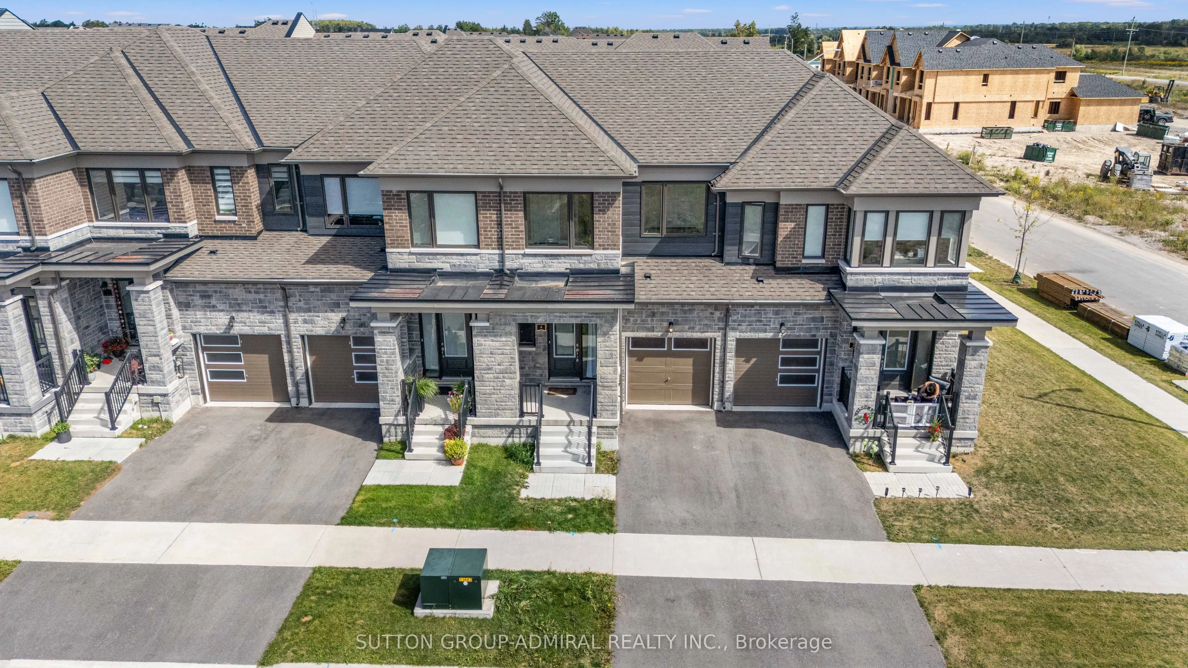 4 Rochester Drive