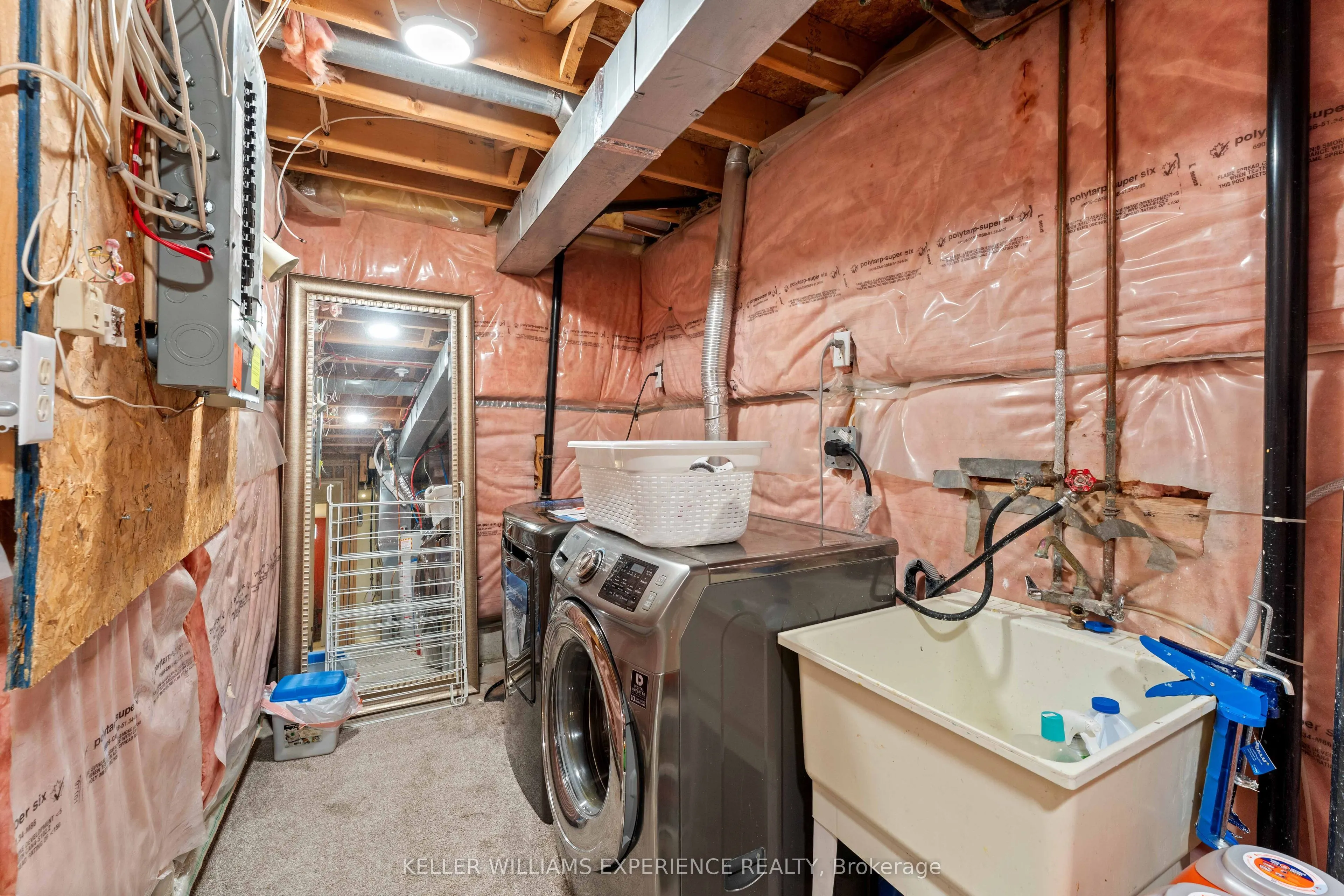 250 Ferndale Drive S