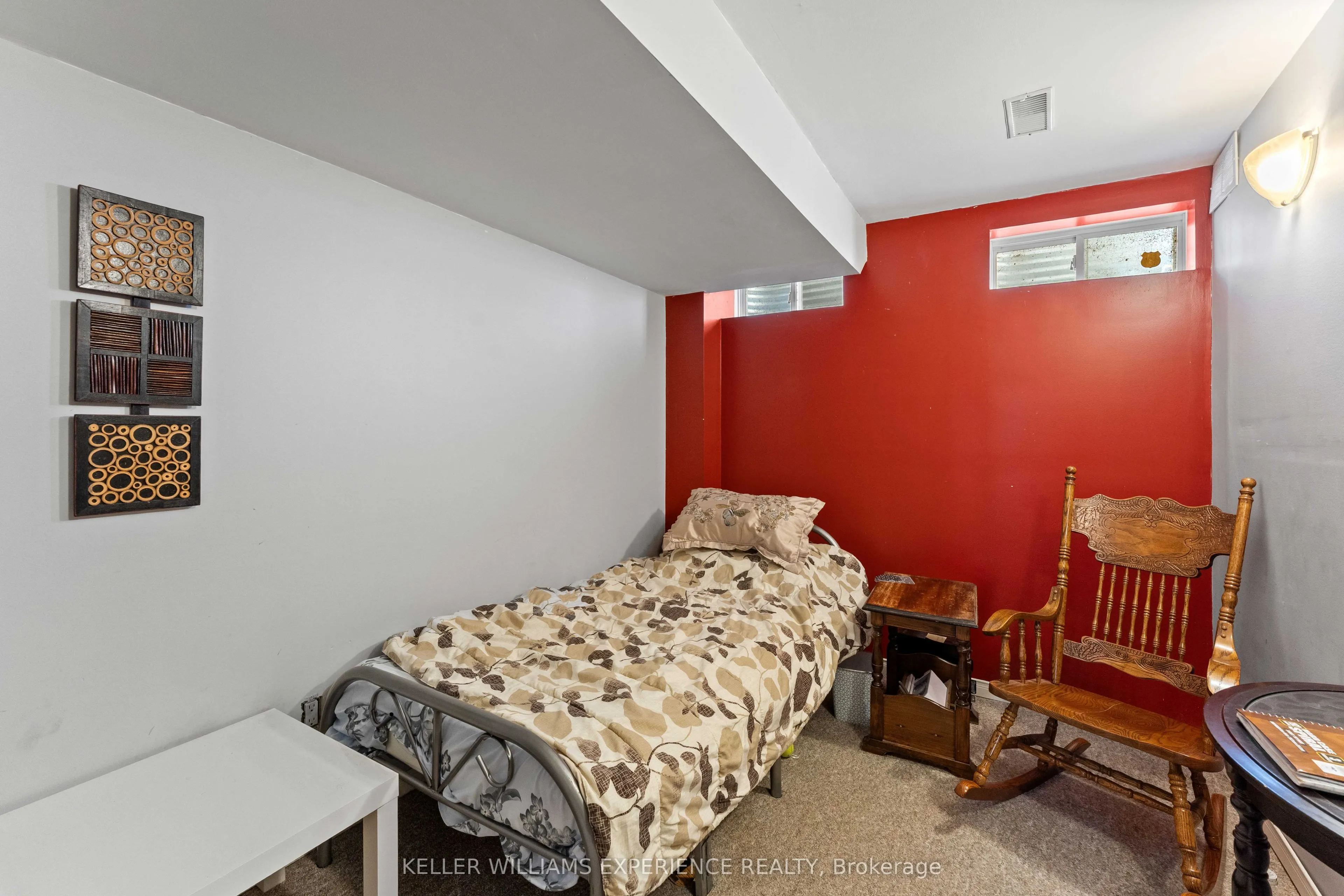250 Ferndale Drive S