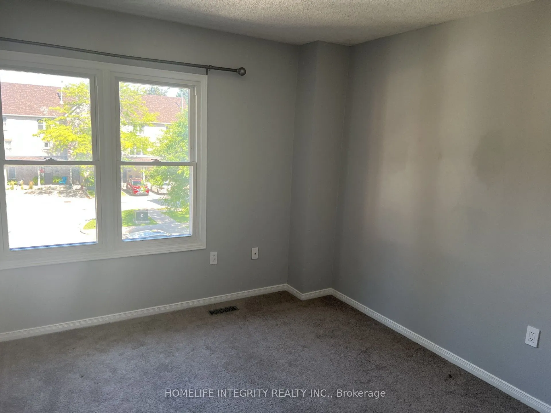 119 D'ambrosio Drive #27