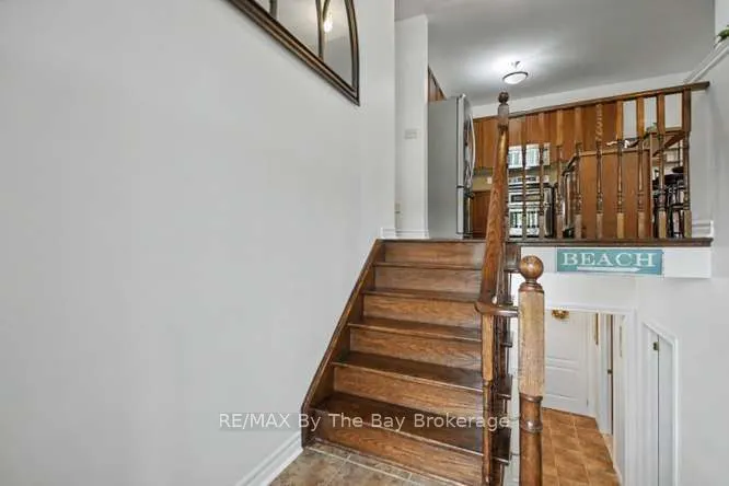 90 Meadowlark Boulevard