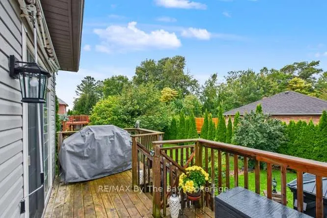 90 Meadowlark Boulevard