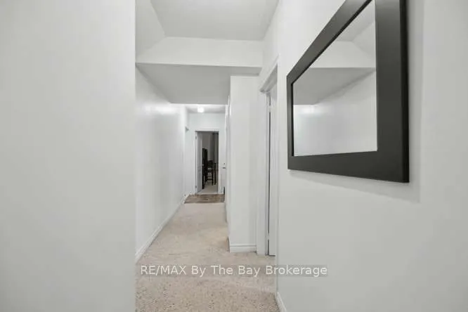 90 Meadowlark Boulevard