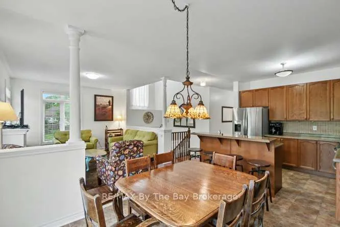 90 Meadowlark Boulevard